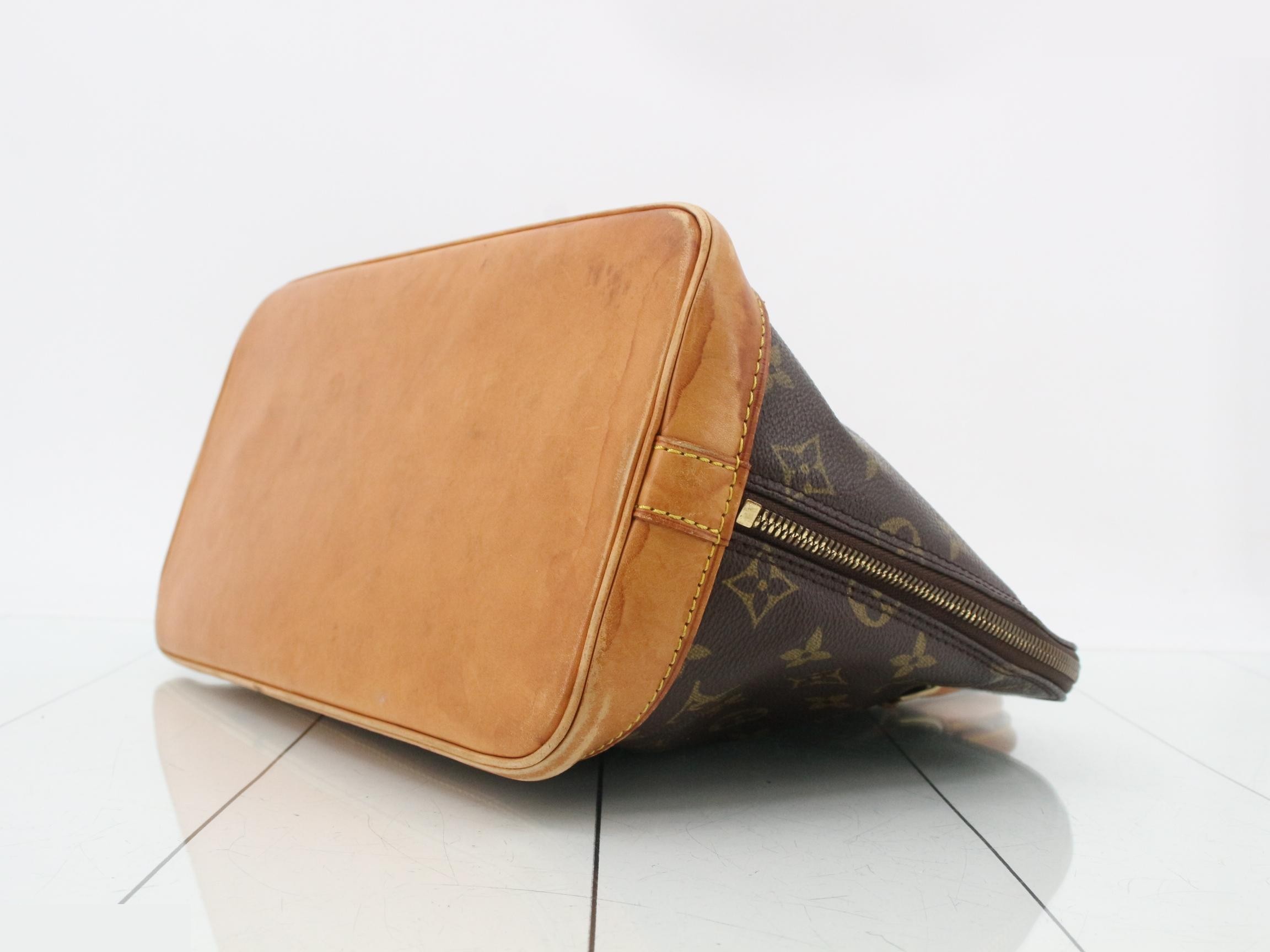 Alma (old model) handbag — view 6