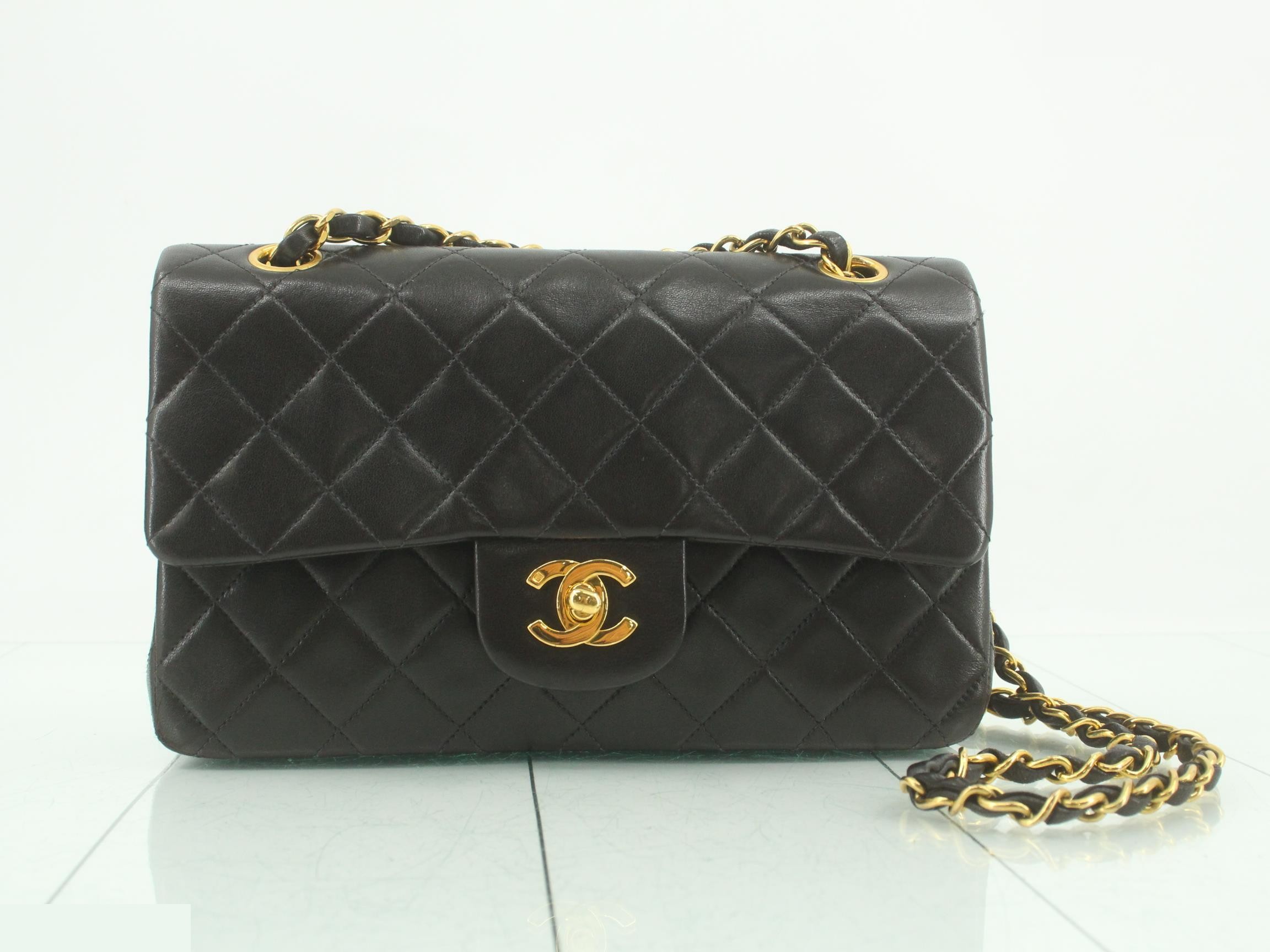 Matelassé 23 Double Chain Shoulder Bag, Double Flap, Lambskin, Black, Series 3, W23