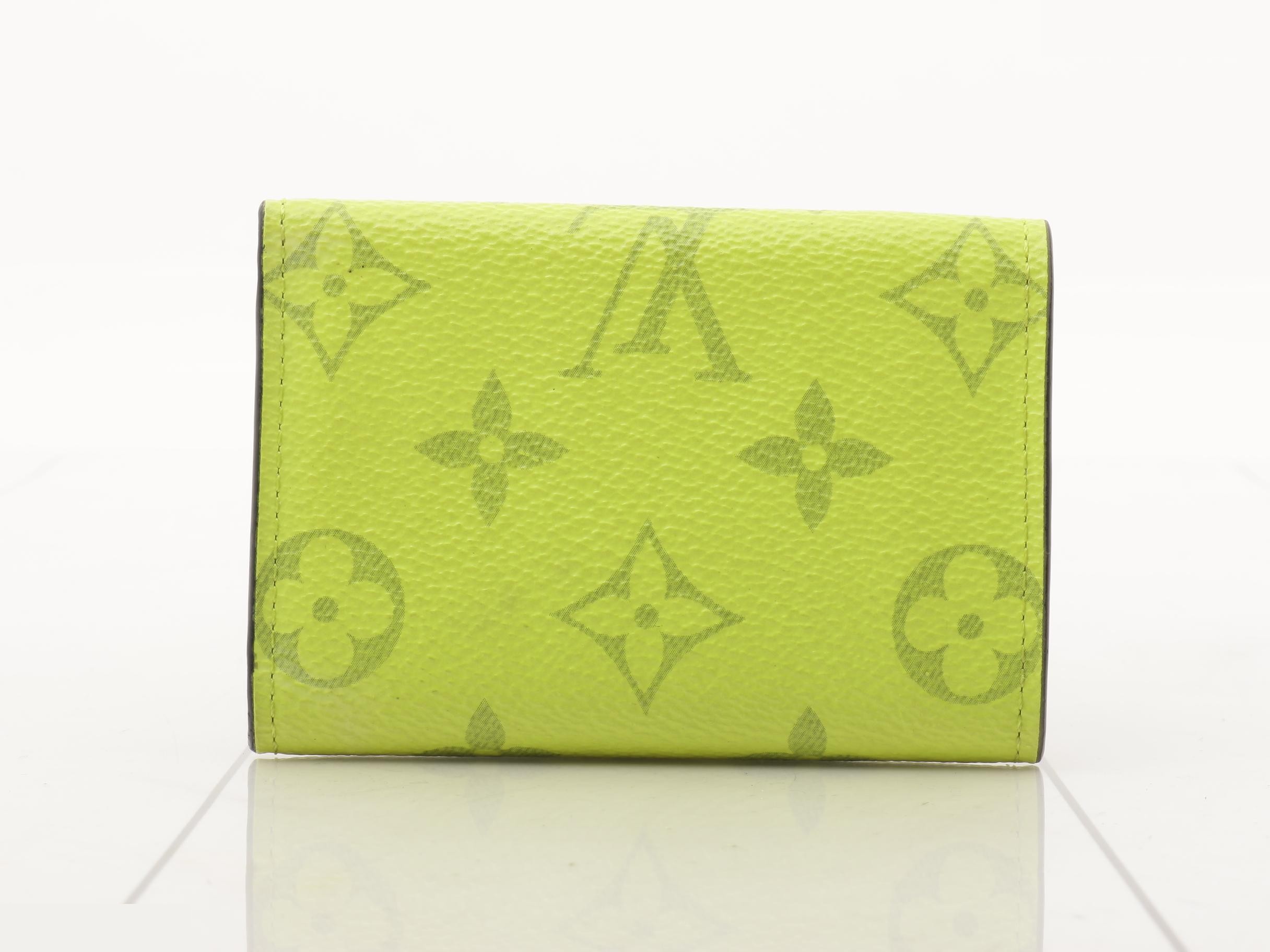 Discovery Compact Wallet, Jaune, Initials M.S. — view 2