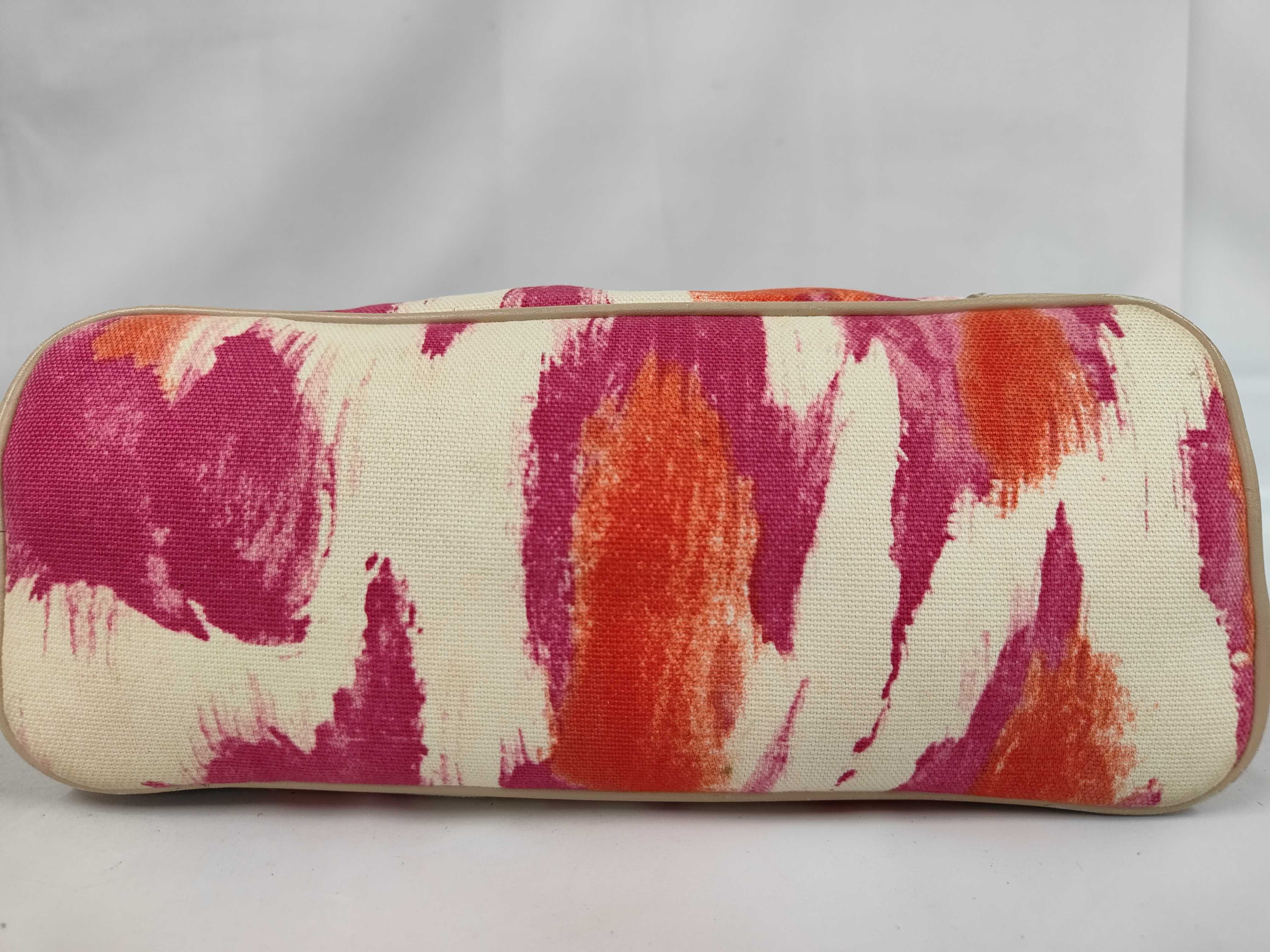 handbag — view 4