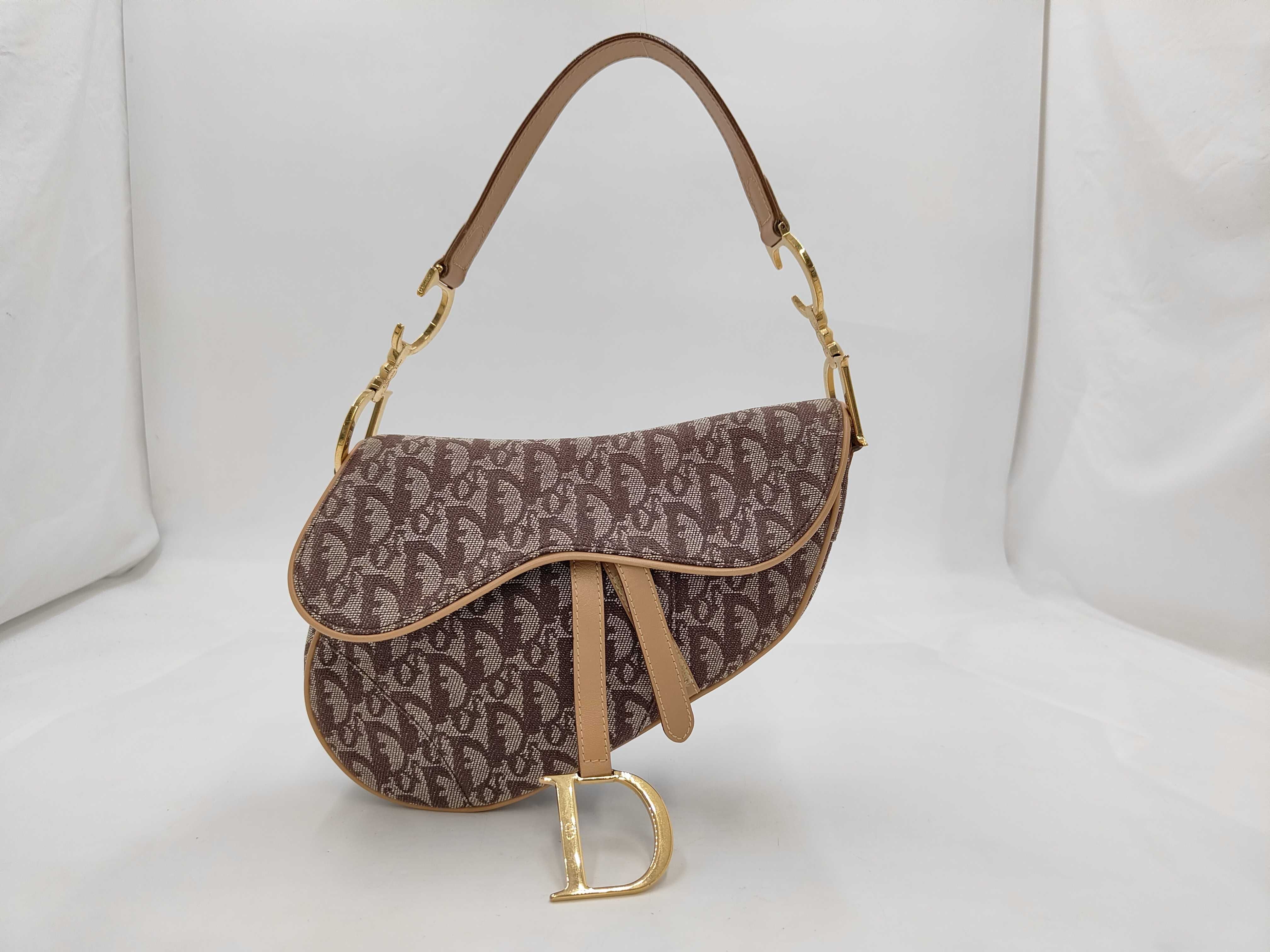 Trotter Saddle Bag with D-shaped hardware, Shoulder bag.