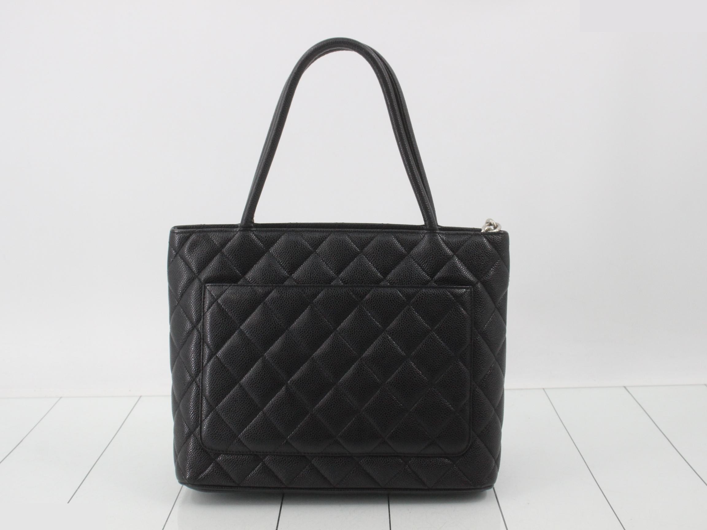Reissue tote bag, caviar leather, with seal, item number 6. — view 2
