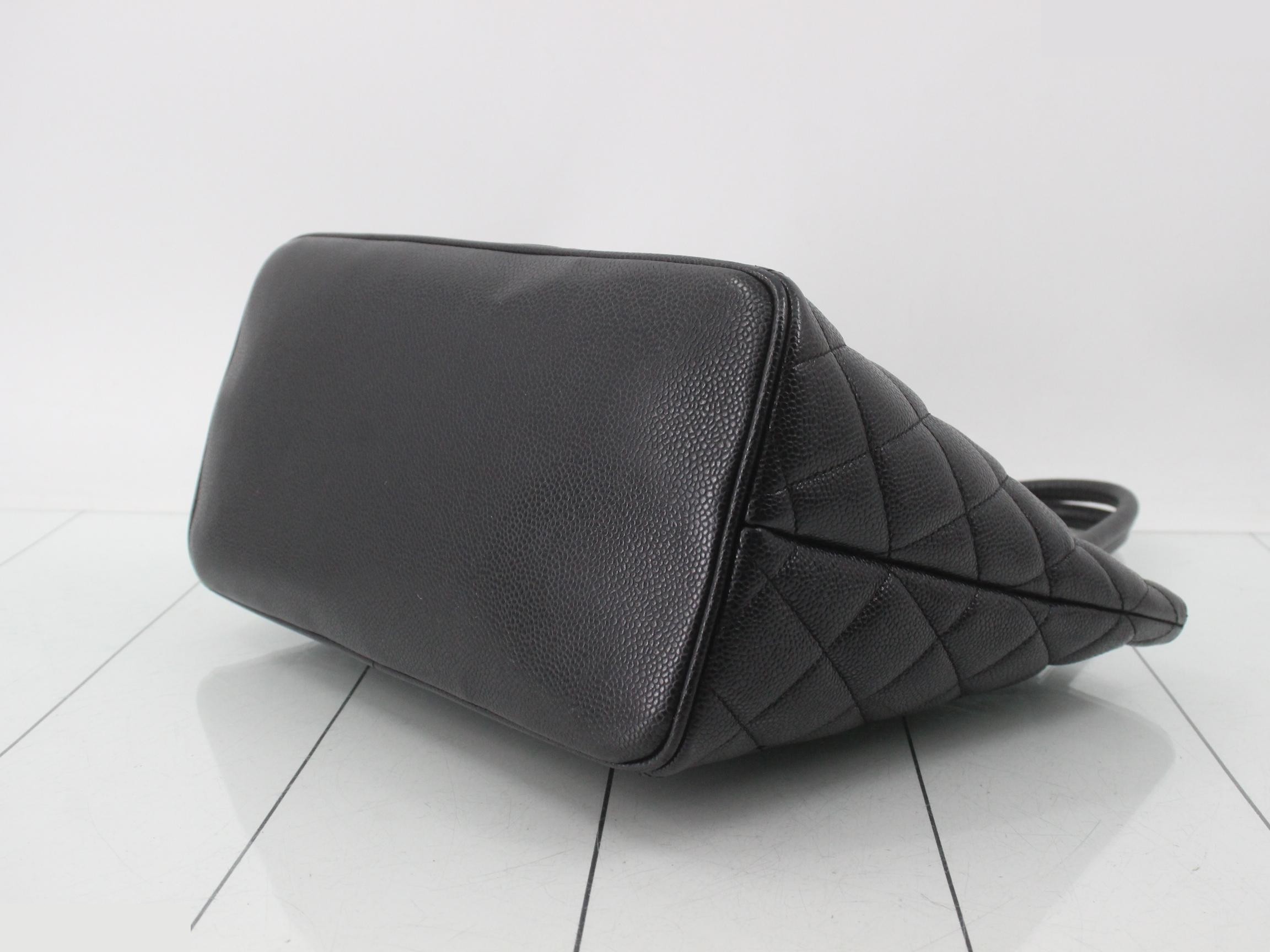 Reissue tote bag, caviar leather, with seal, item number 6. — view 6