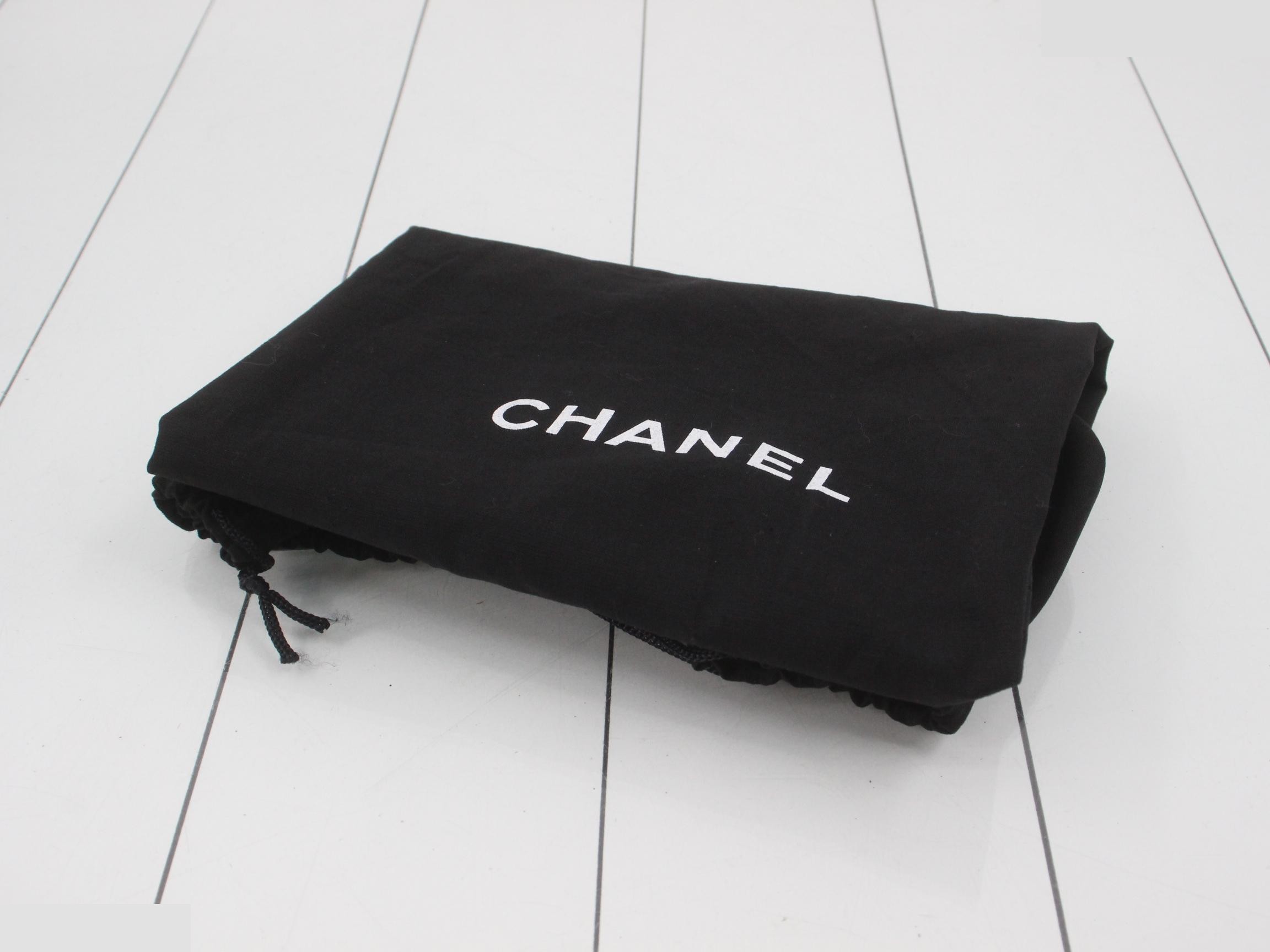 Reissue tote bag, caviar leather, with seal, item number 6. — view 7