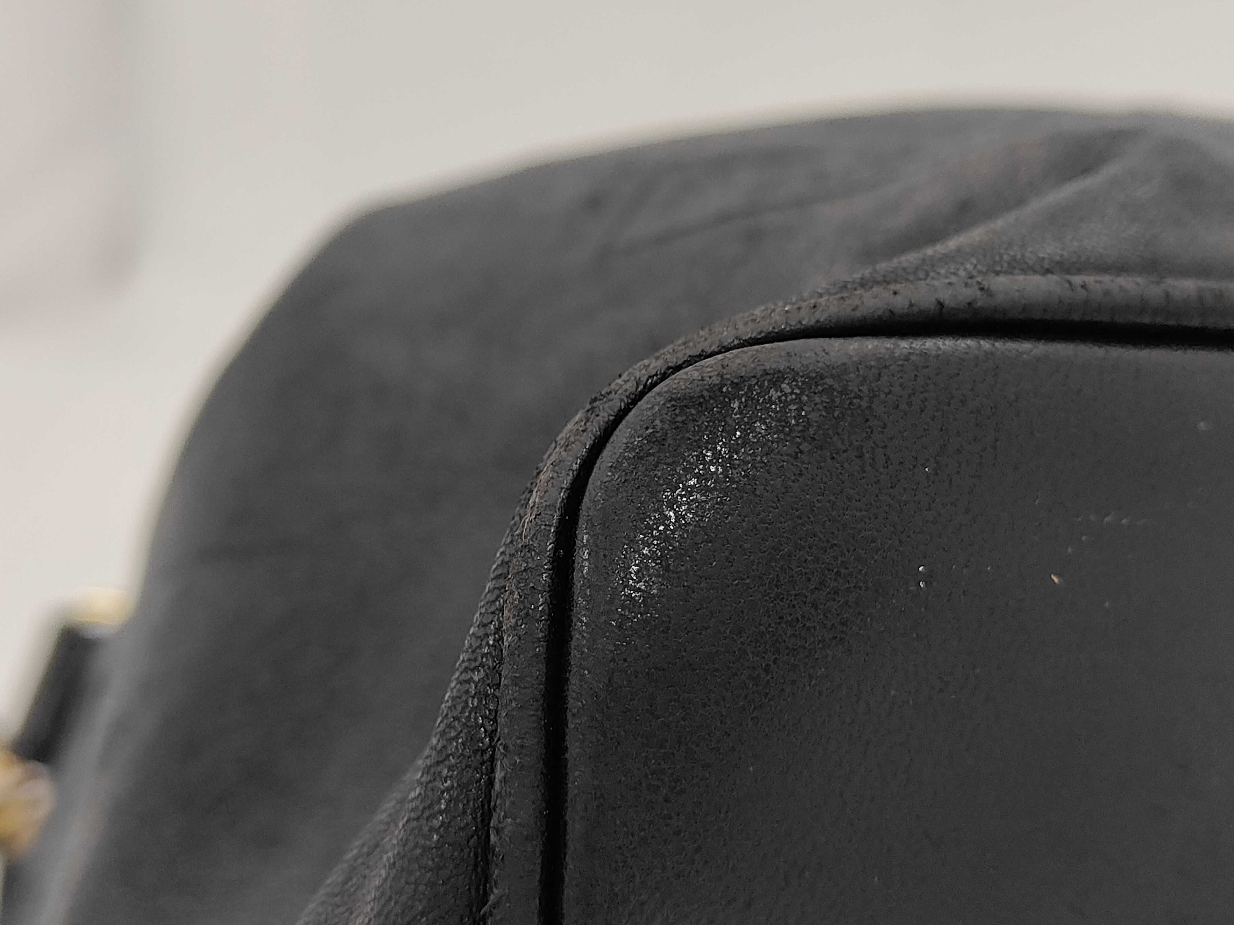 Coco Mark Chain Drawstring Shoulder Bag — view 7