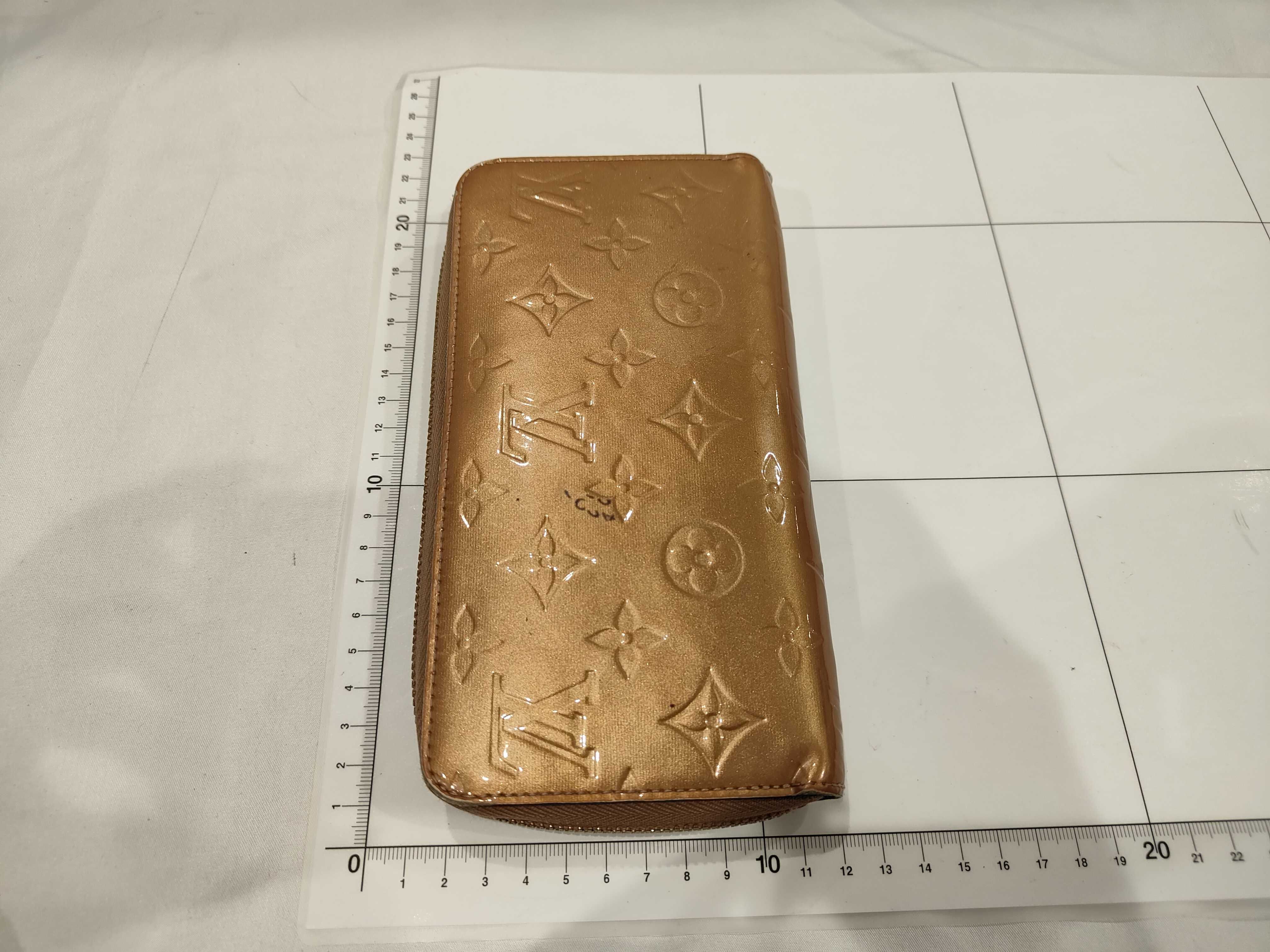 Vernis Long Wallet — view 2