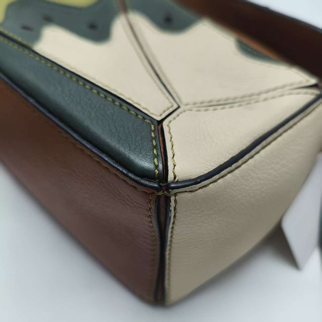 【*Shipped from: China*】LOEWE Puzzle Leather Shoulder Bag — view 8