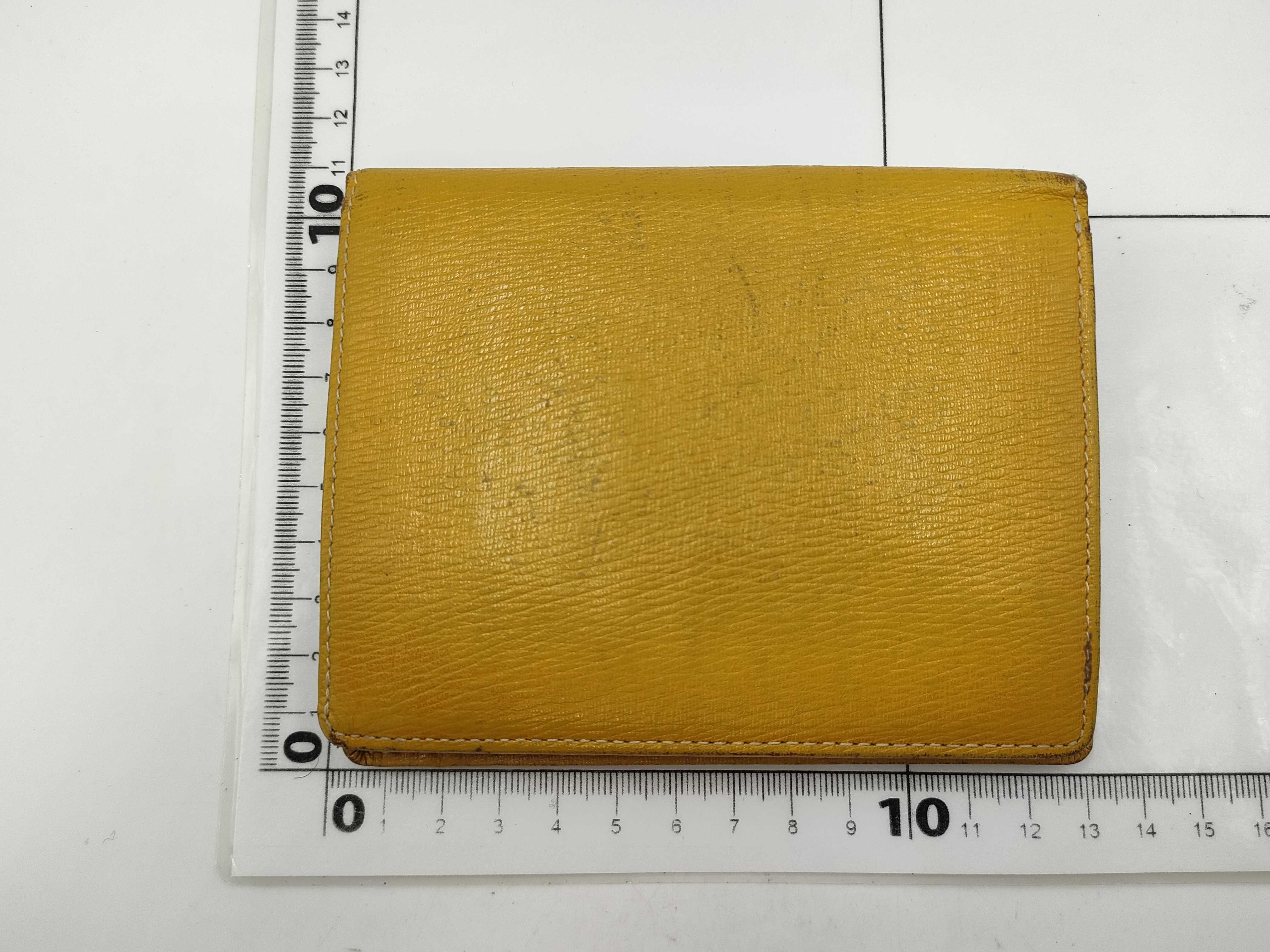 wallet — view 2