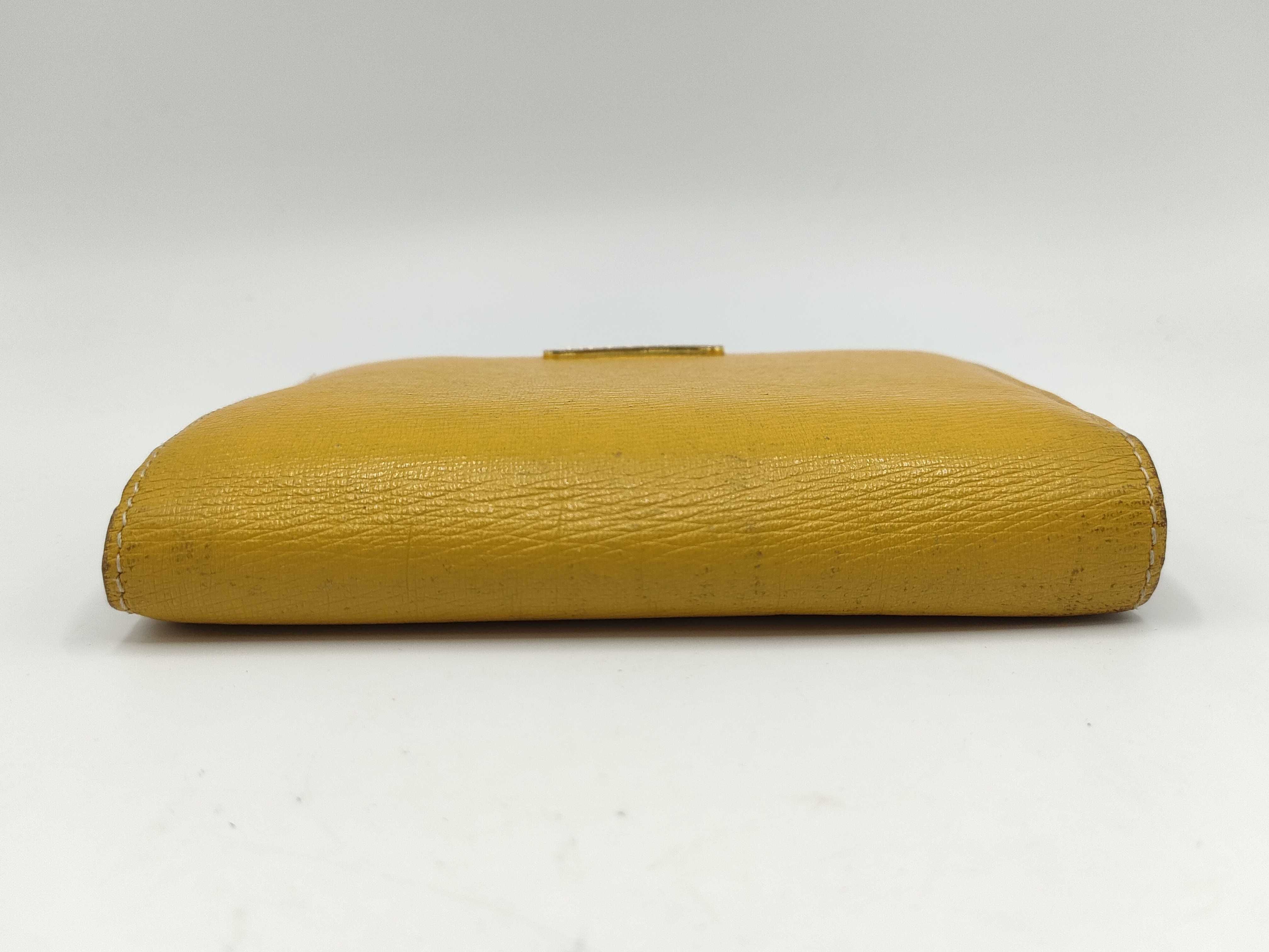 wallet — view 5