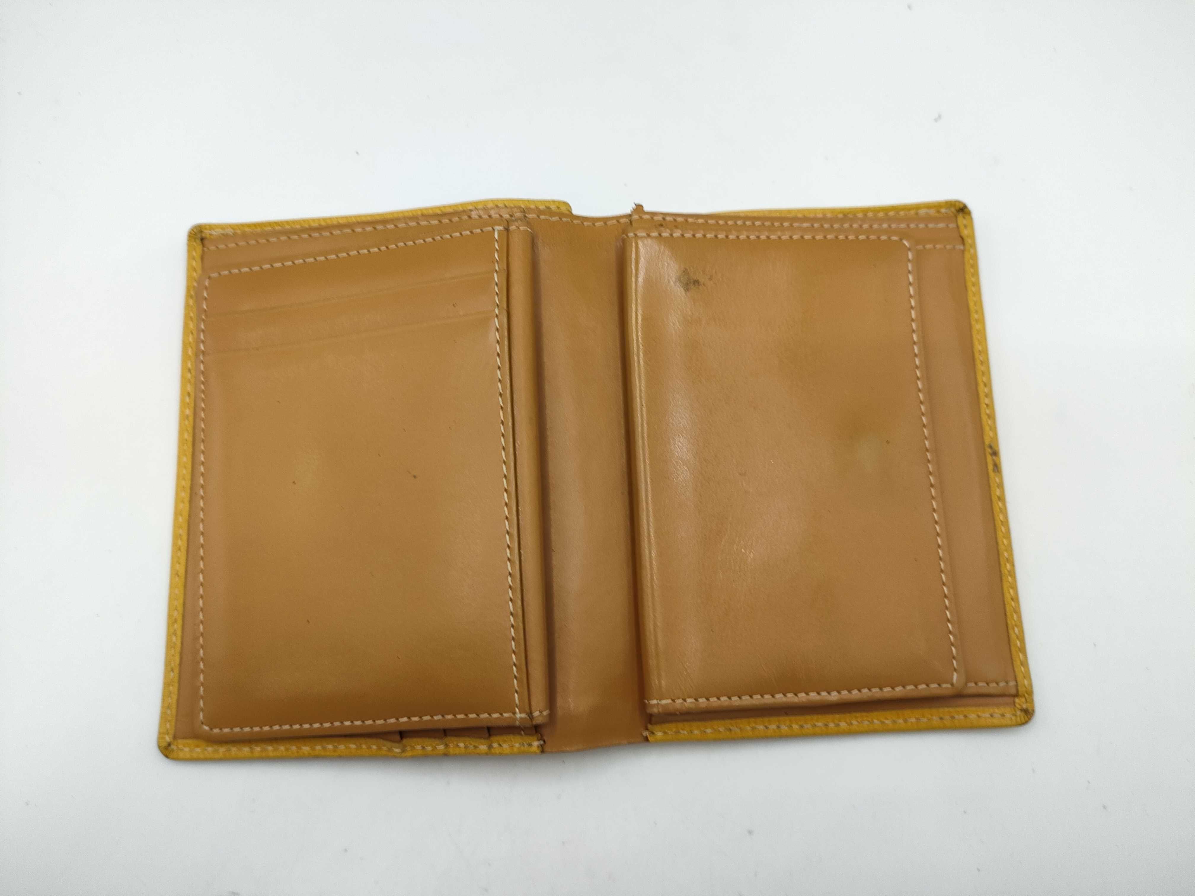 wallet — view 9