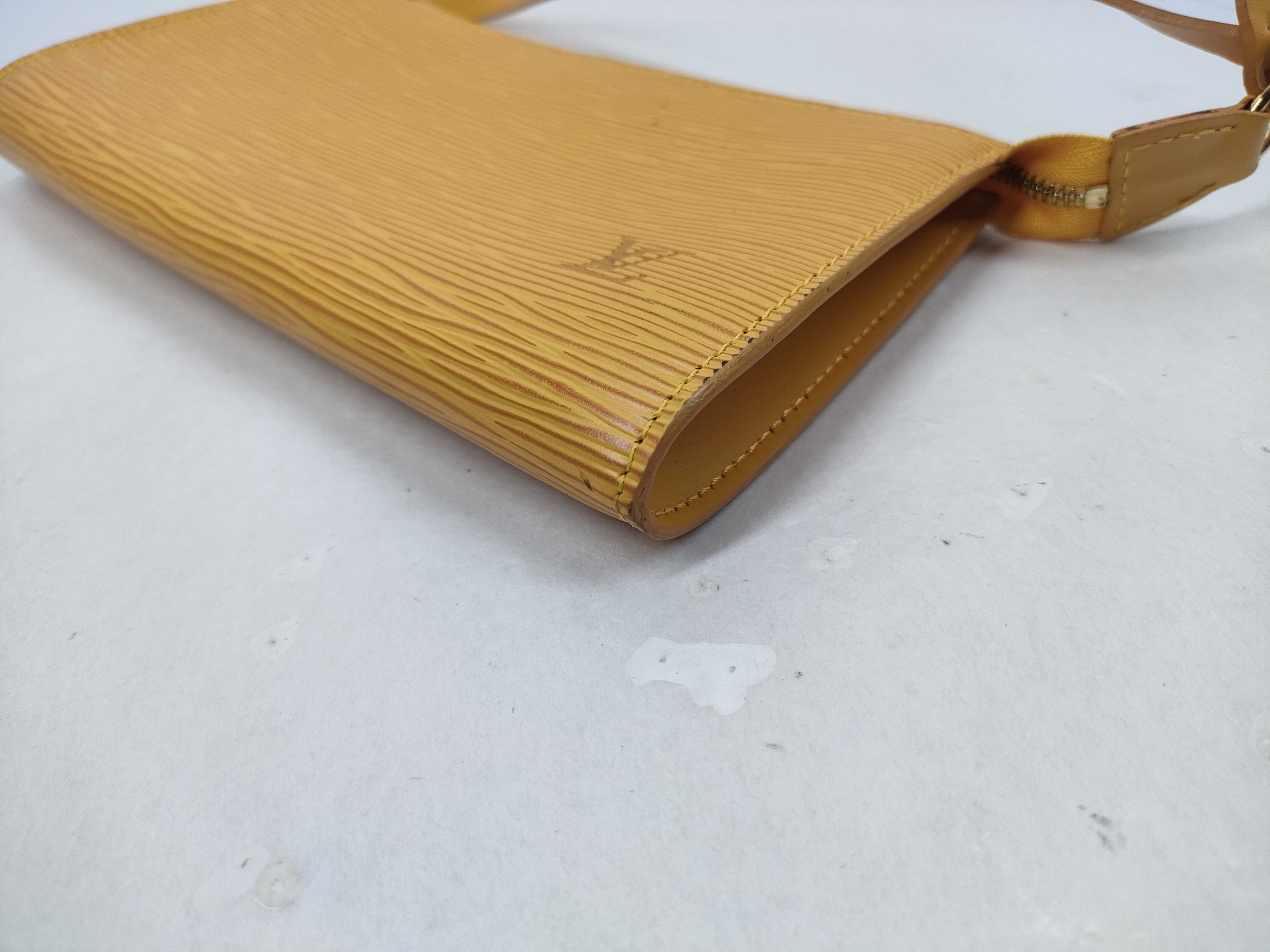 Epi Accessoires Pouch — view 9