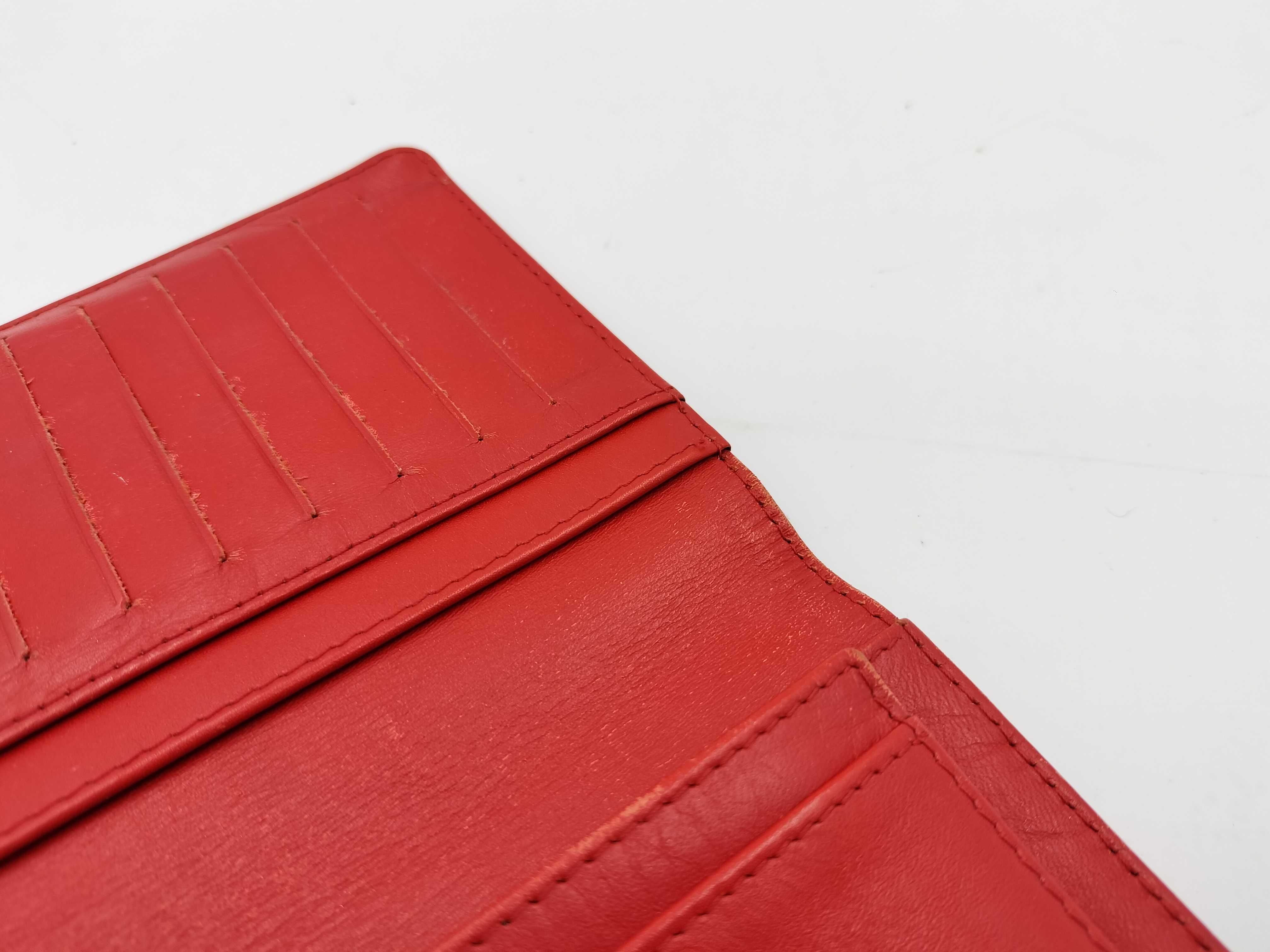 Coco Mark Caviar Skin Bi-fold Long Wallet — view 9