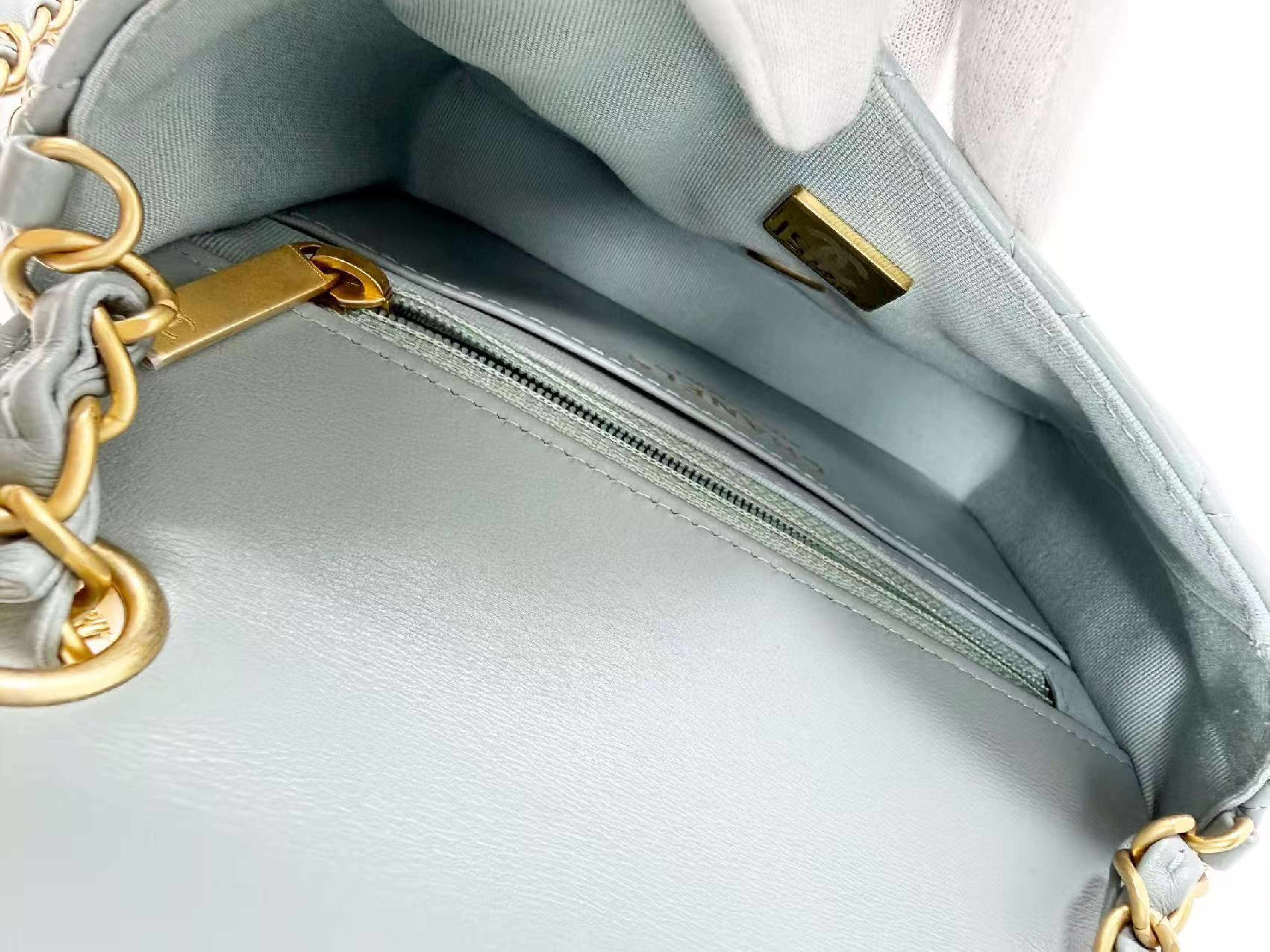 Mini Mattress Coco Coin Charm, Smoky Blue, W16/H13/D4cm (approx.), with dust bag and serial number plate. Vintage gold hardware. Shoulder bag. J9L52X12. — view 14