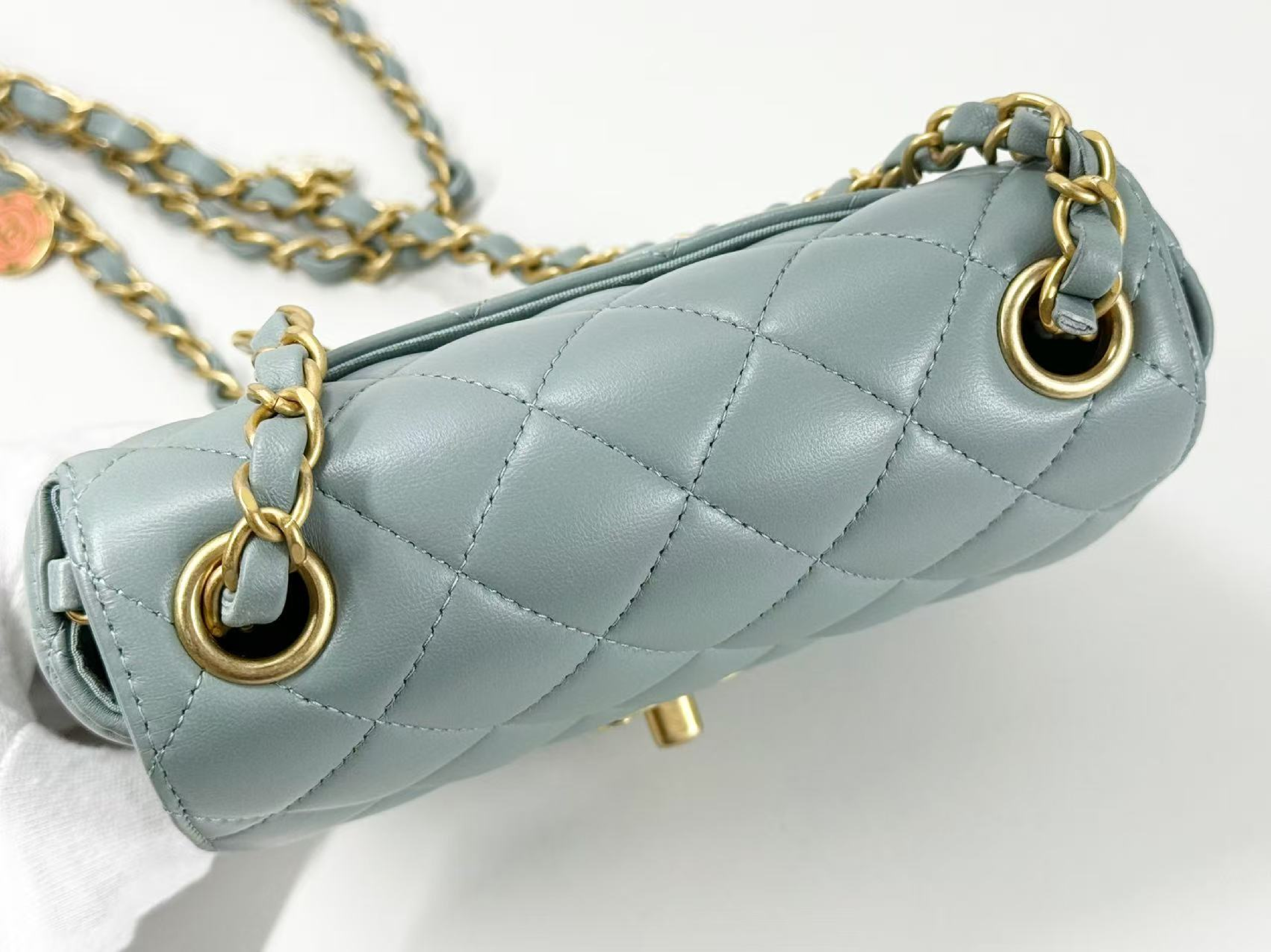 Mini Mattress Coco Coin Charm, Smoky Blue, W16/H13/D4cm (approx.), with dust bag and serial number plate. Vintage gold hardware. Shoulder bag. J9L52X12. — view 7