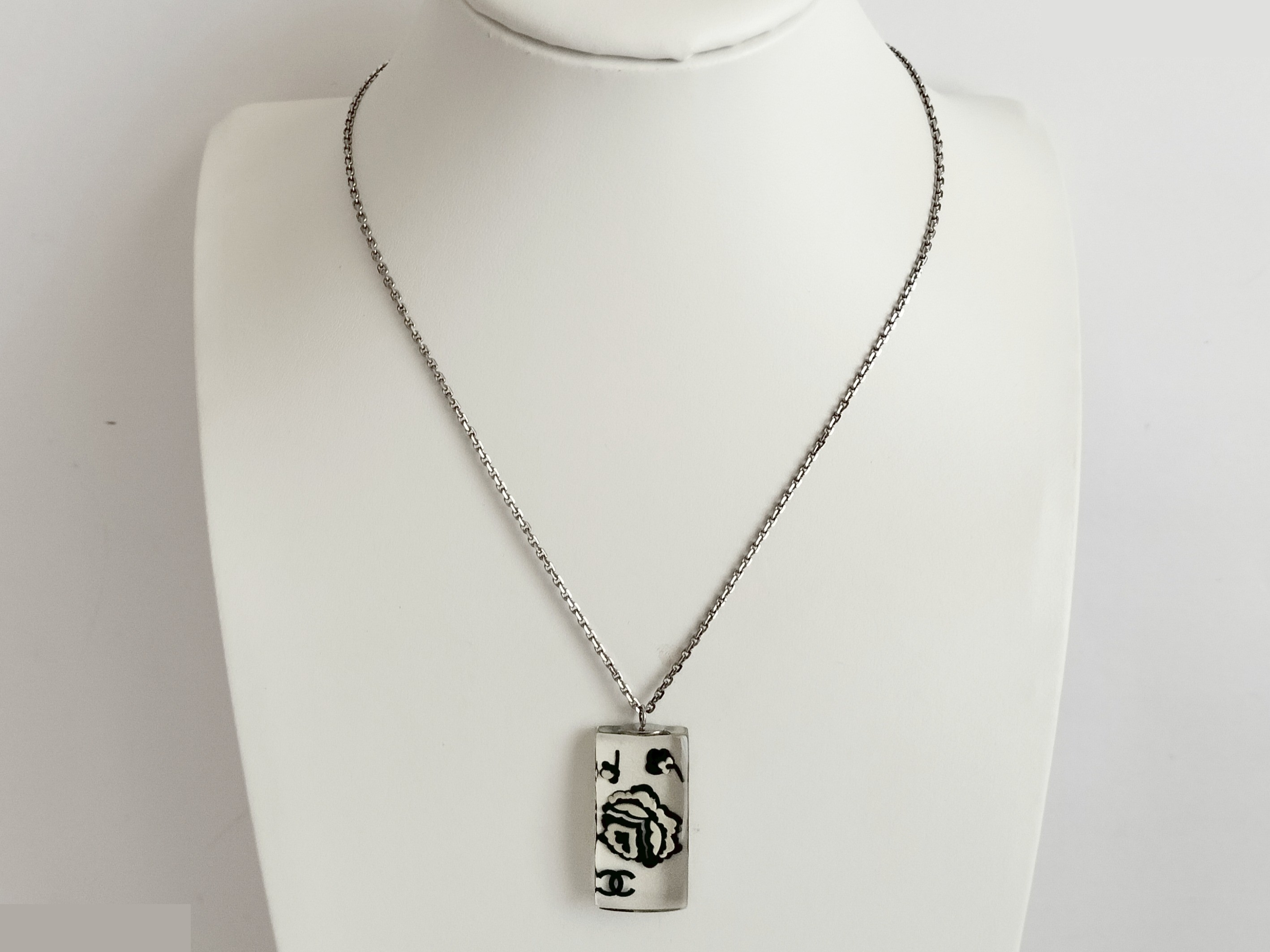 Coco Camellia Plastic Silver Necklace, Chain approx. 46cm — view 8