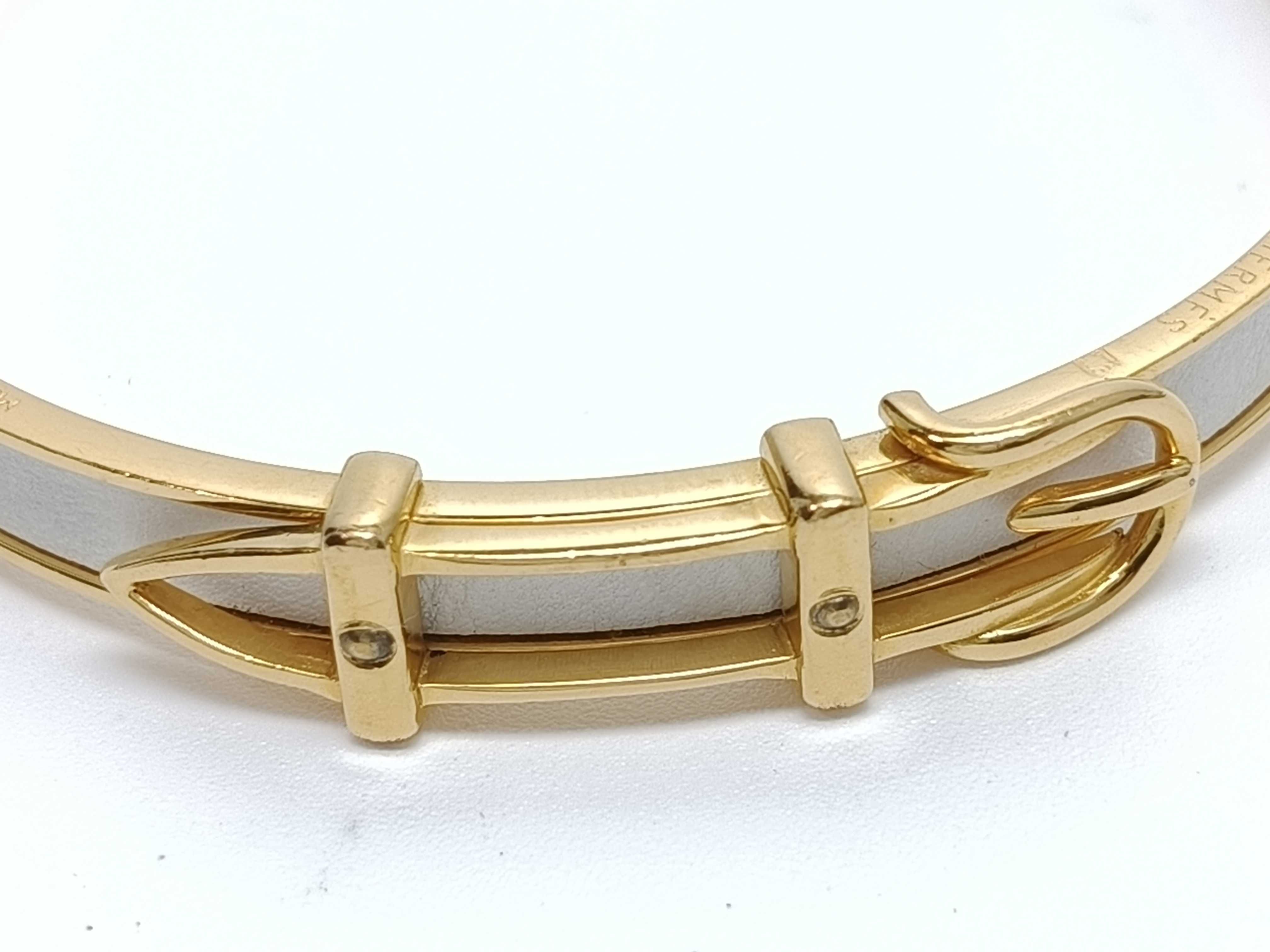 Belt Motif Jumping Bangle Bracelet Gold Bracelet/Bangle — view 2