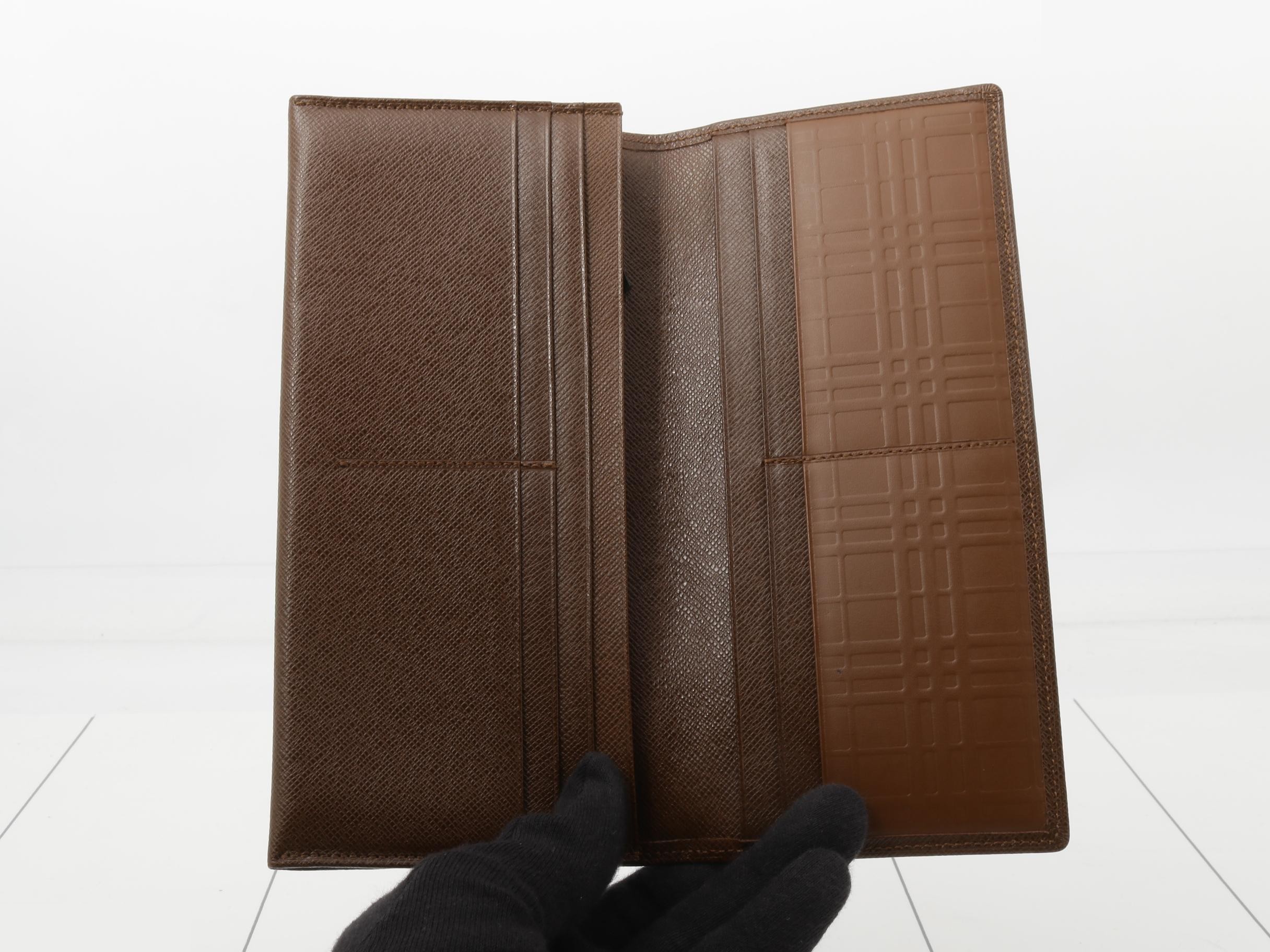 Other lines: Bags and Wallets — view 4
