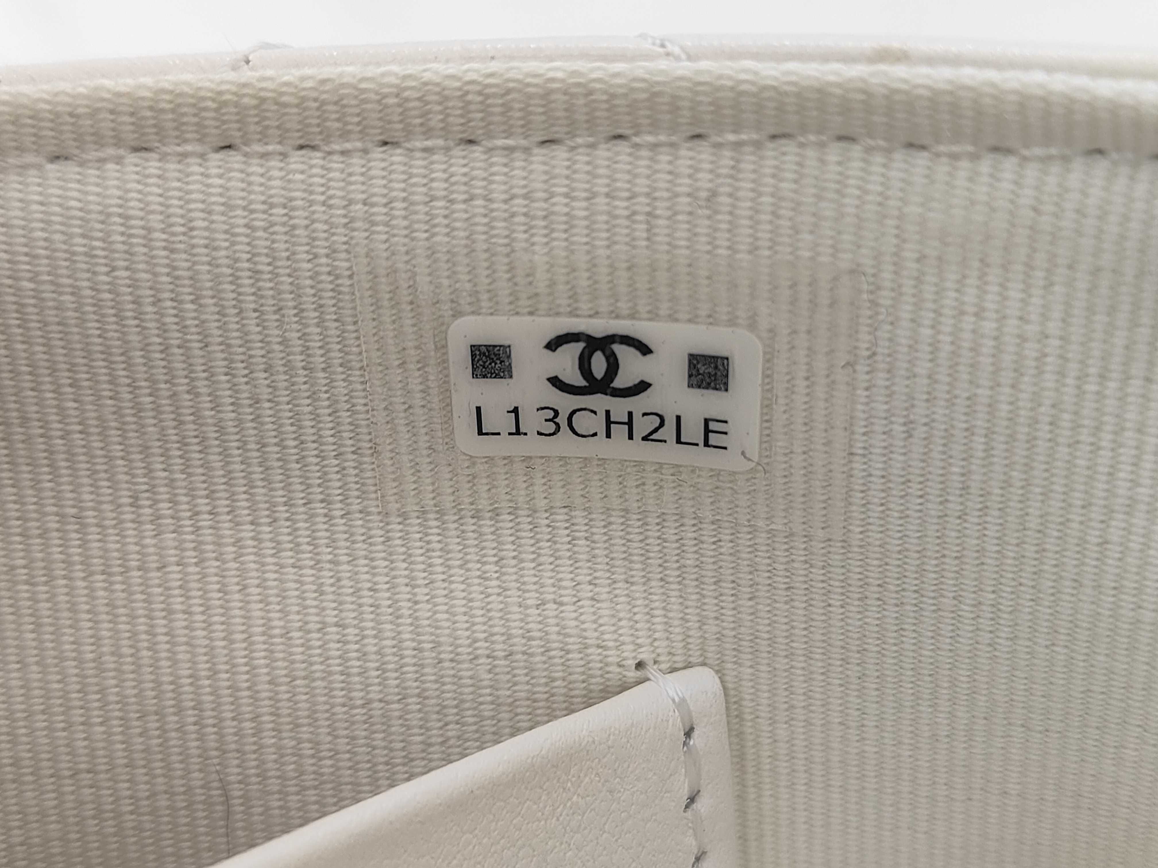 Matelassé Chain Shoulder Bag, Calfskin, White, Silver Hardware, L13CH2LE — view 11