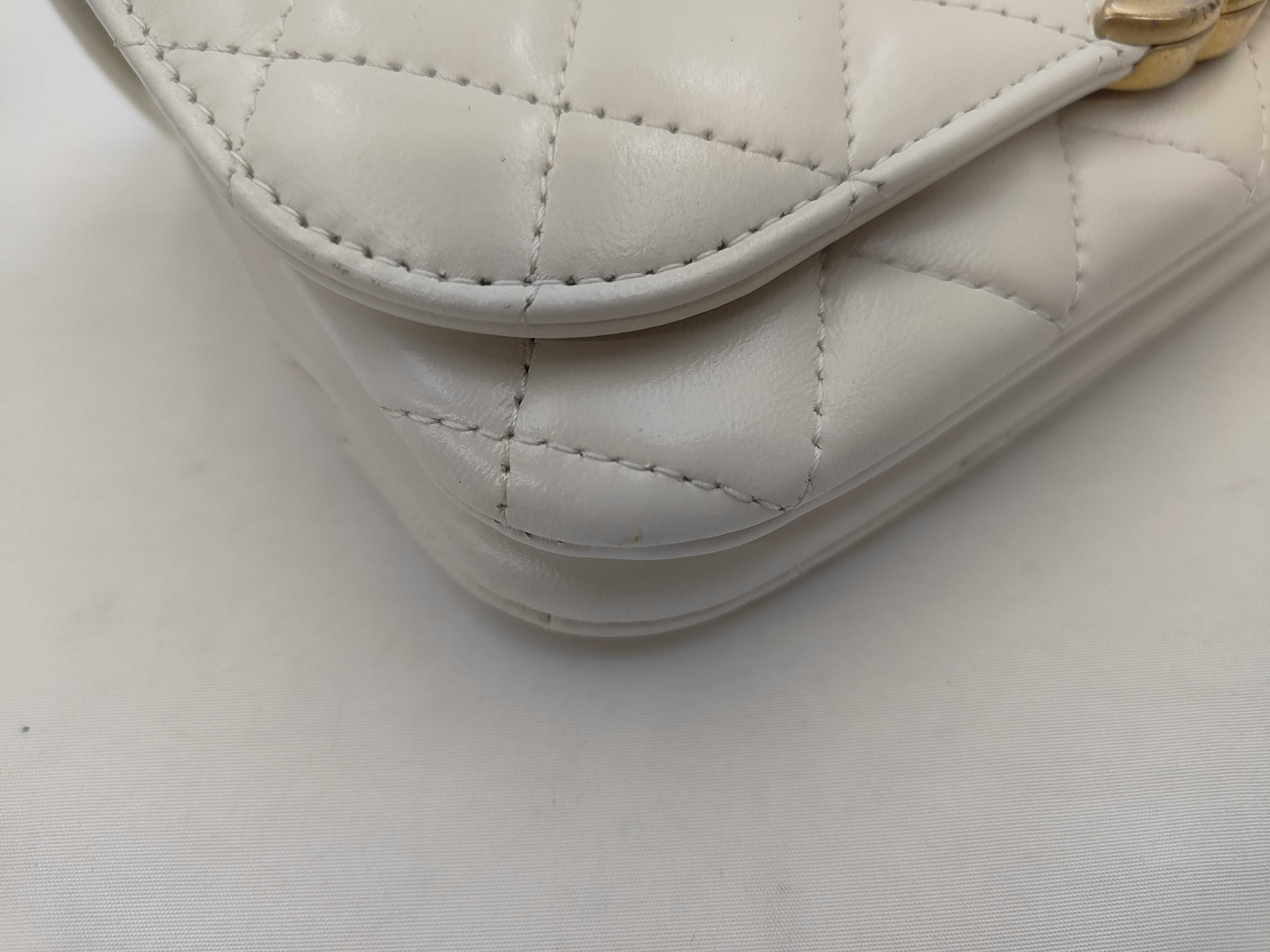 Matelassé Chain Shoulder Bag, Calfskin, White, Silver Hardware, L13CH2LE — view 7