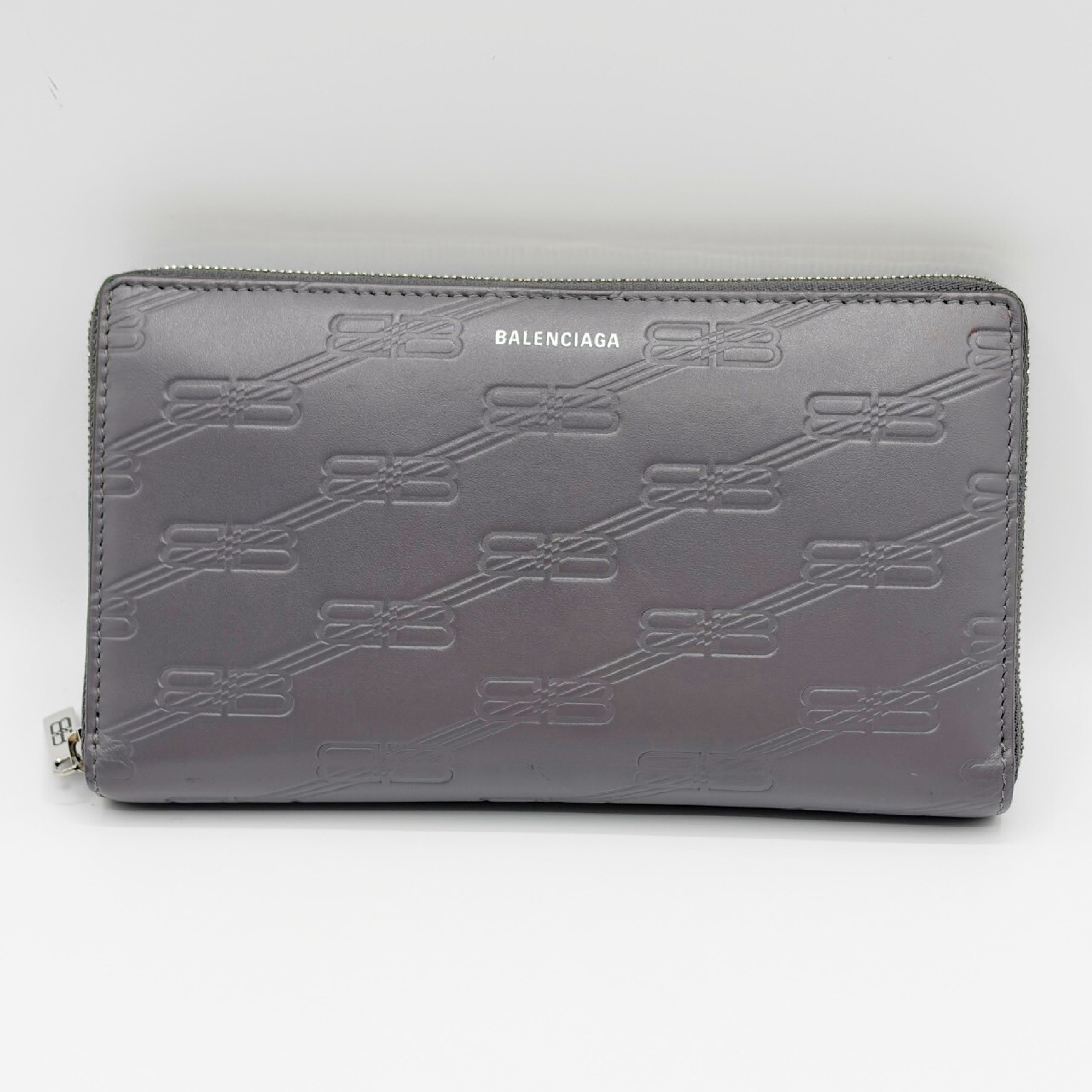 BB logo round zip wallet, gray. — view 2