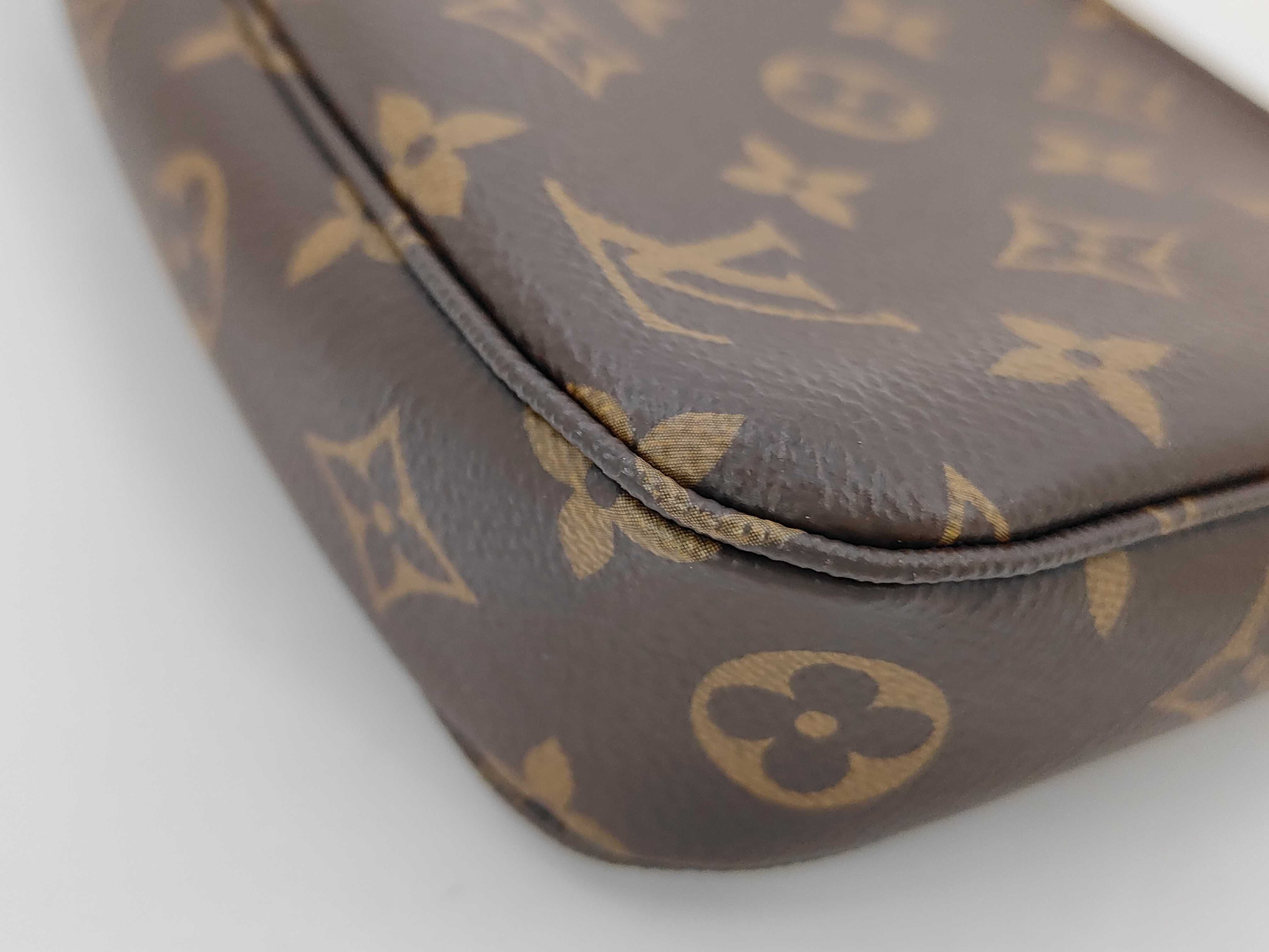 Monogram M40712 Pochette Accessories Handbags — view 4