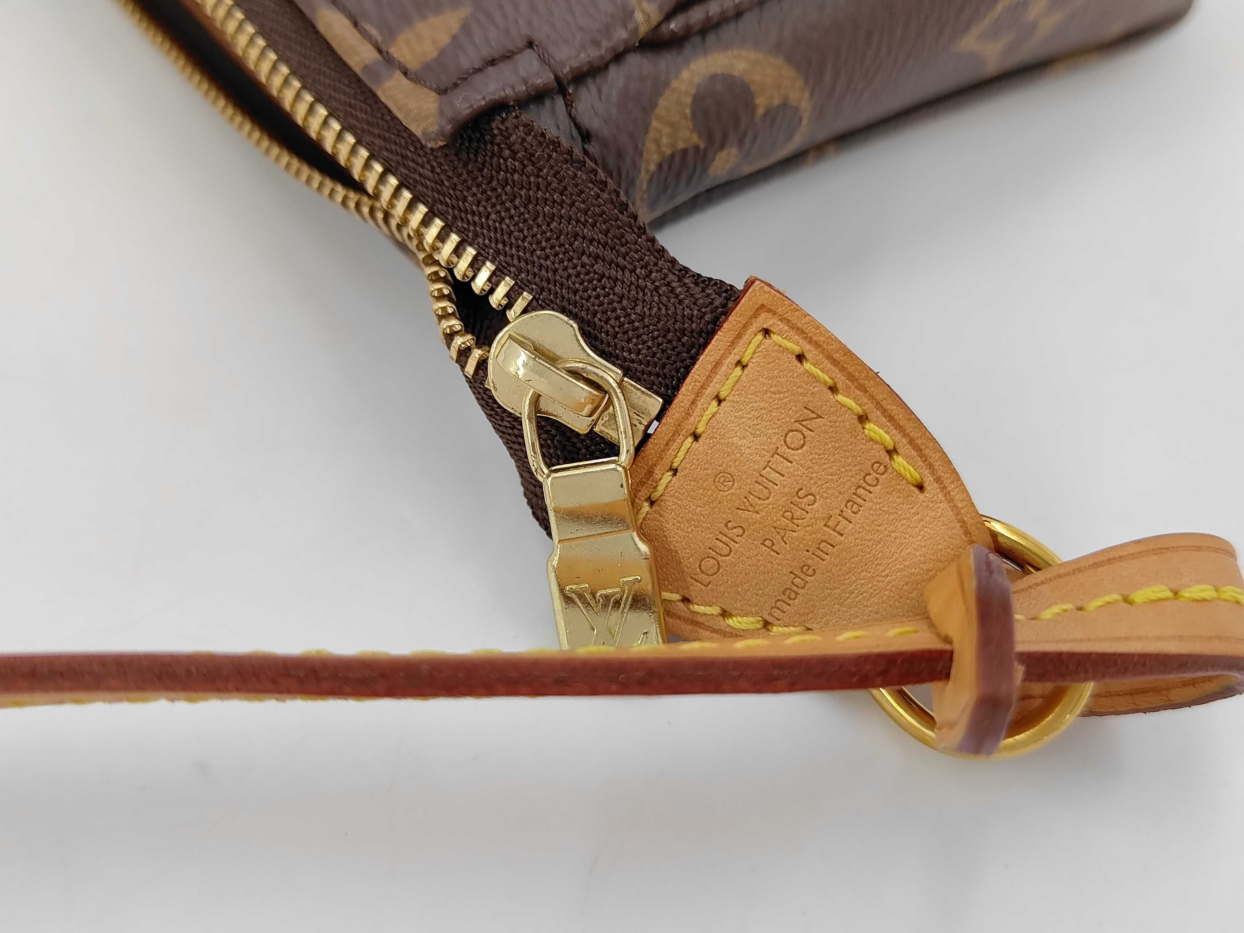 Monogram M40712 Pochette Accessories Handbags — view 9