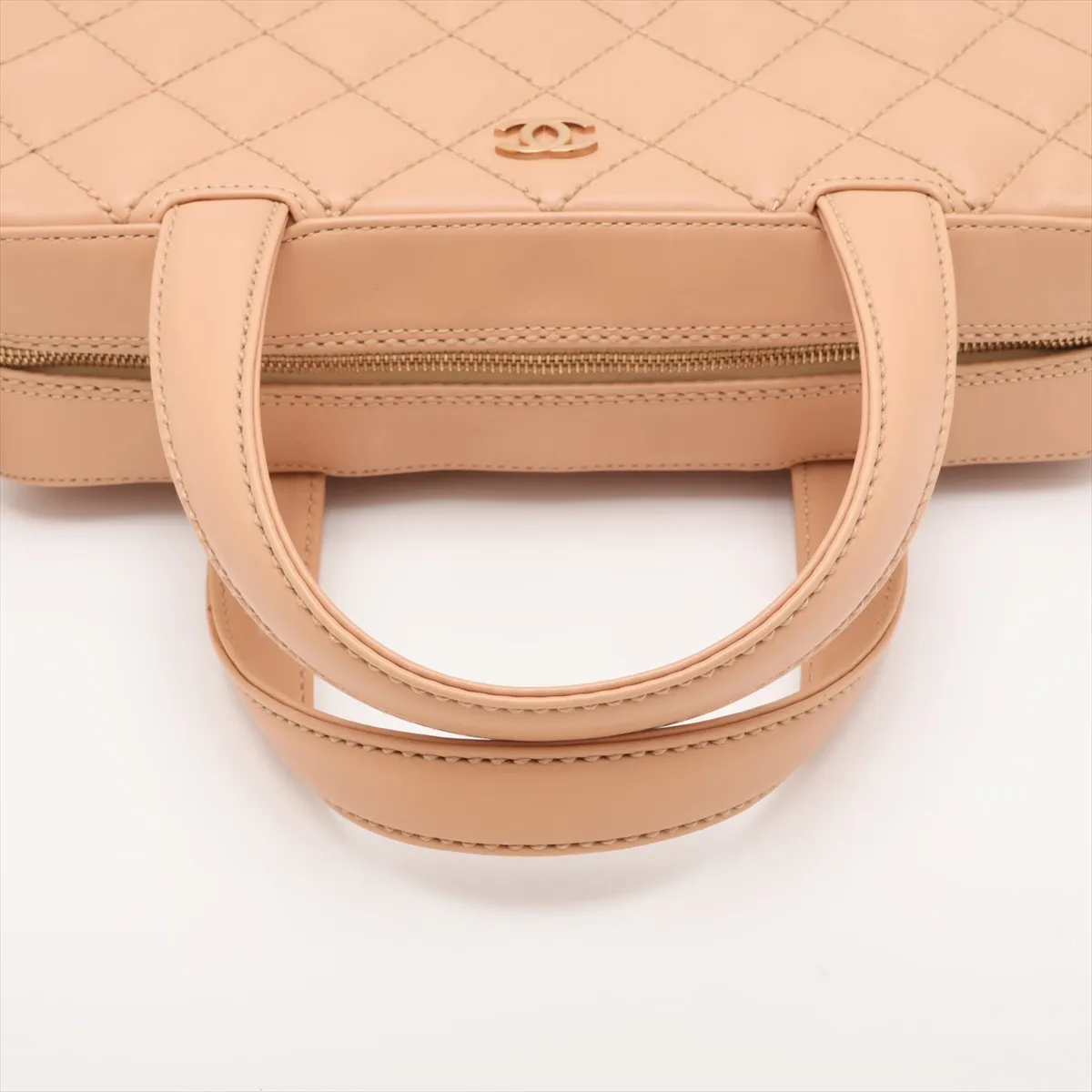Wild Stitch Lambskin Handbag Bowling Bag Beige Gold Hardware 7726435 Series 7 — view 5