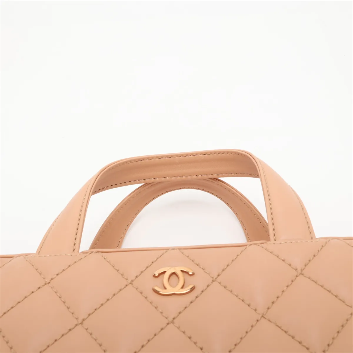 Wild Stitch Lambskin Handbag Bowling Bag Beige Gold Hardware 7726435 Series 7 — view 6