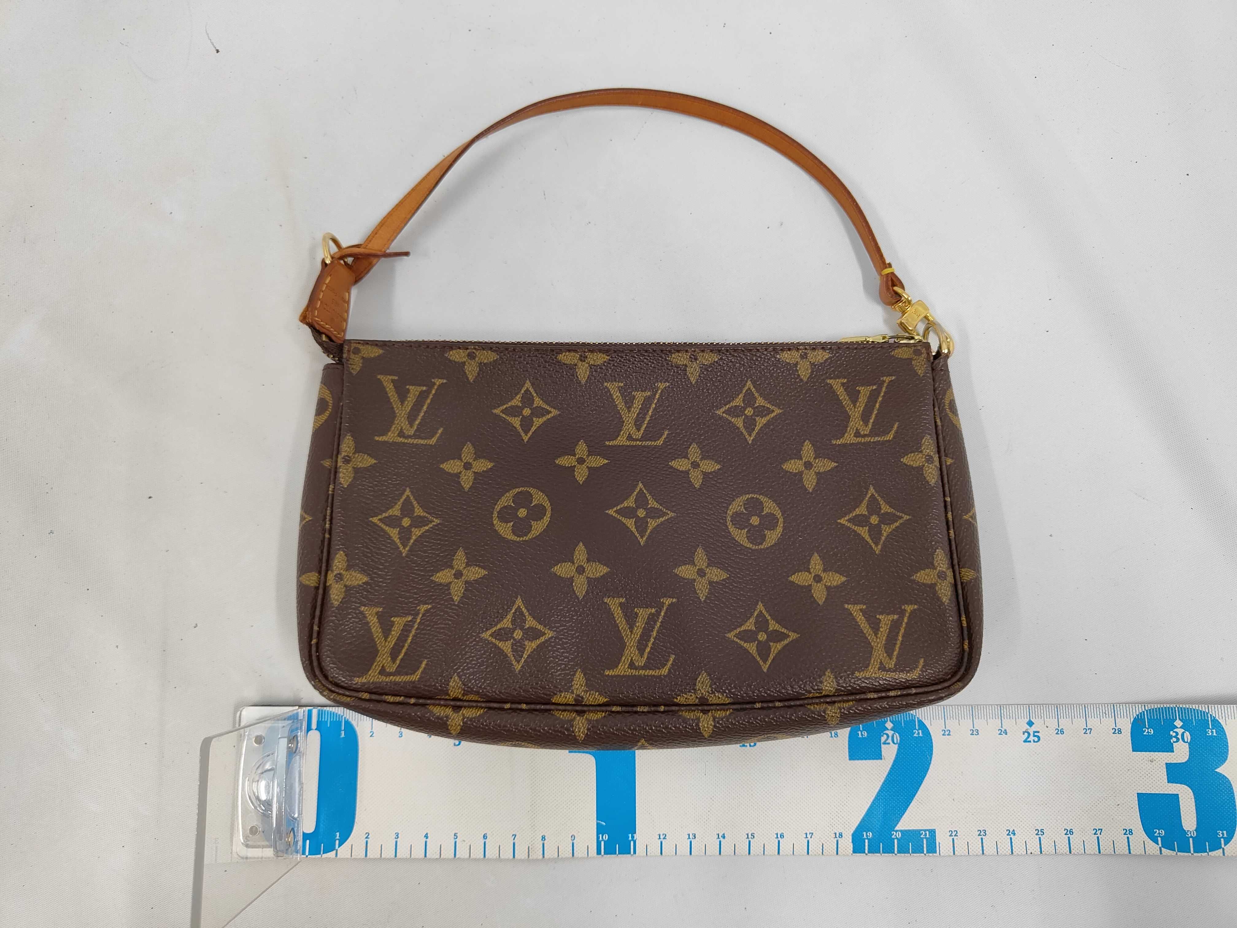 Monogram M51980 Pochette Accessoires AR0011 Handbag — view 2