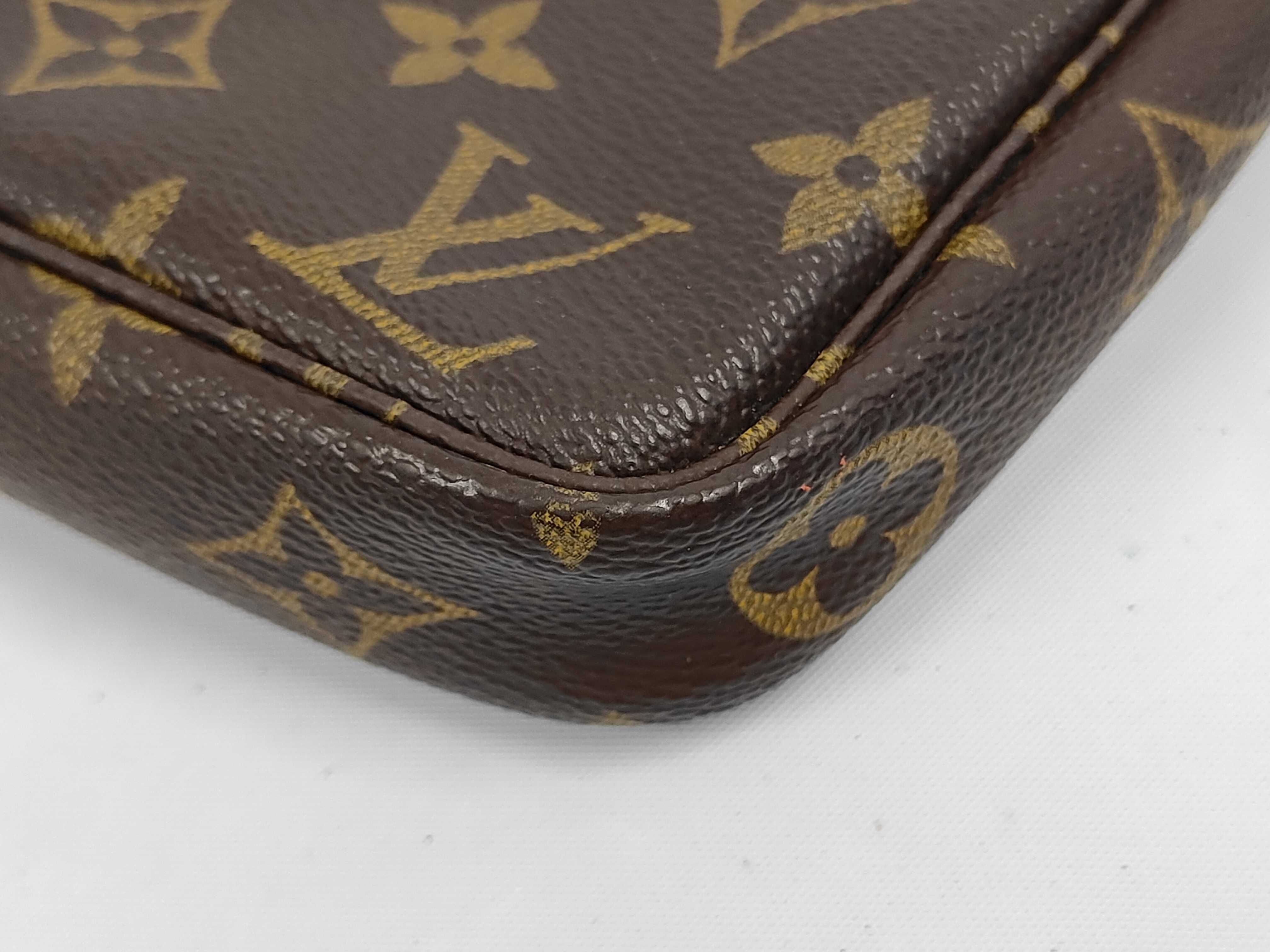 Monogram M51980 Pochette Accessoires AR0011 Handbag — view 4