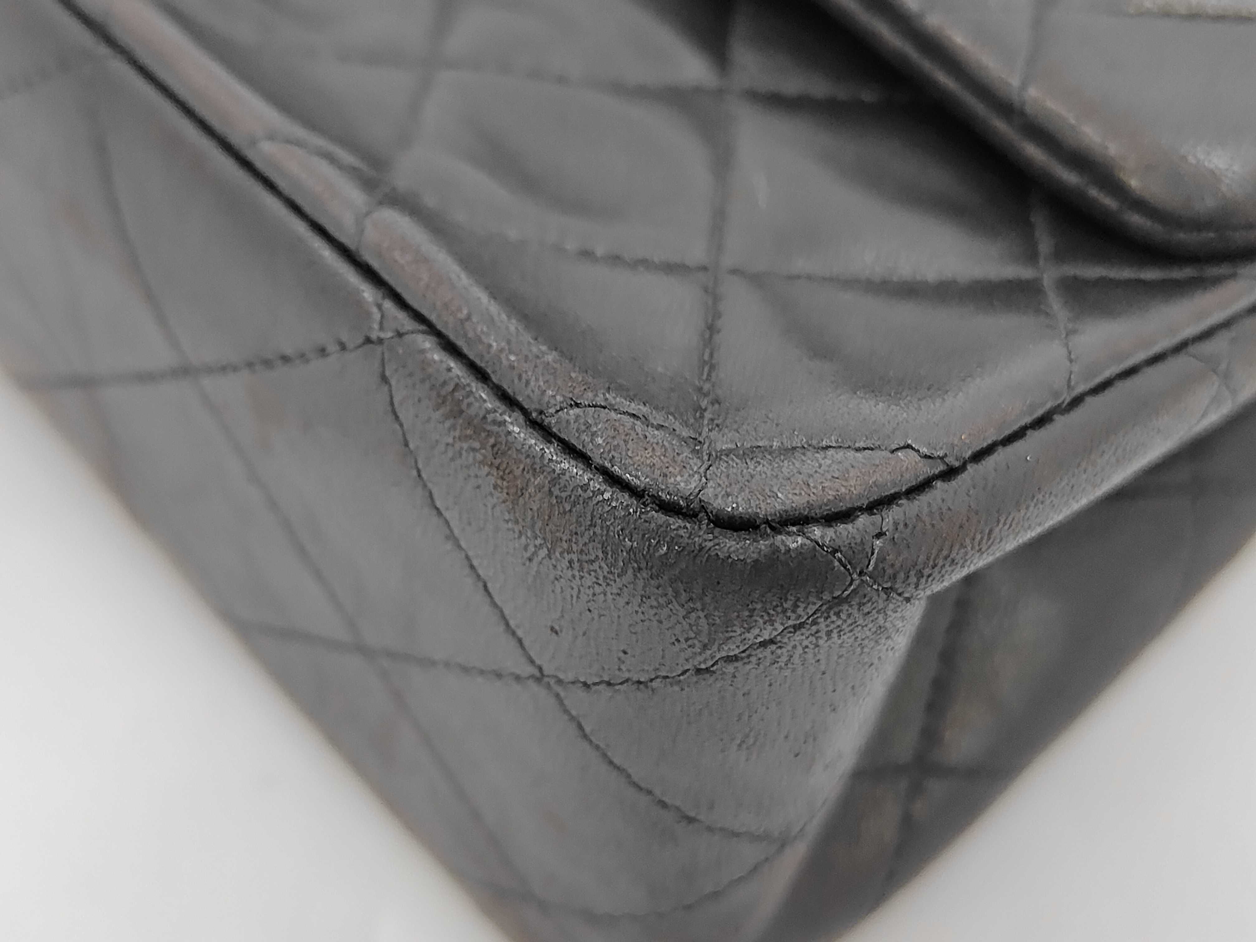 Lambskin Matelassé 25 (Serial No. 3) Lambskin Shoulder Bag — view 4