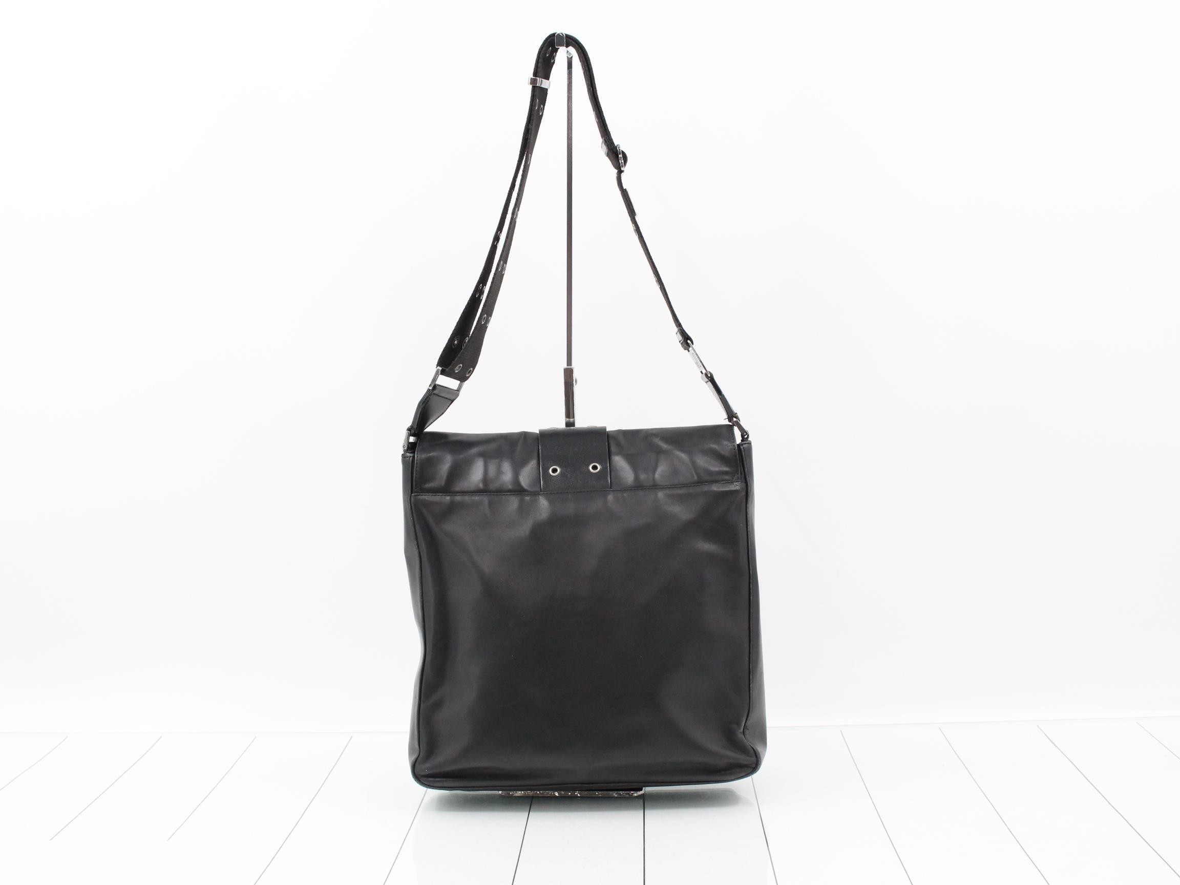 Street Chic Leather Shoulder Bag — view 2