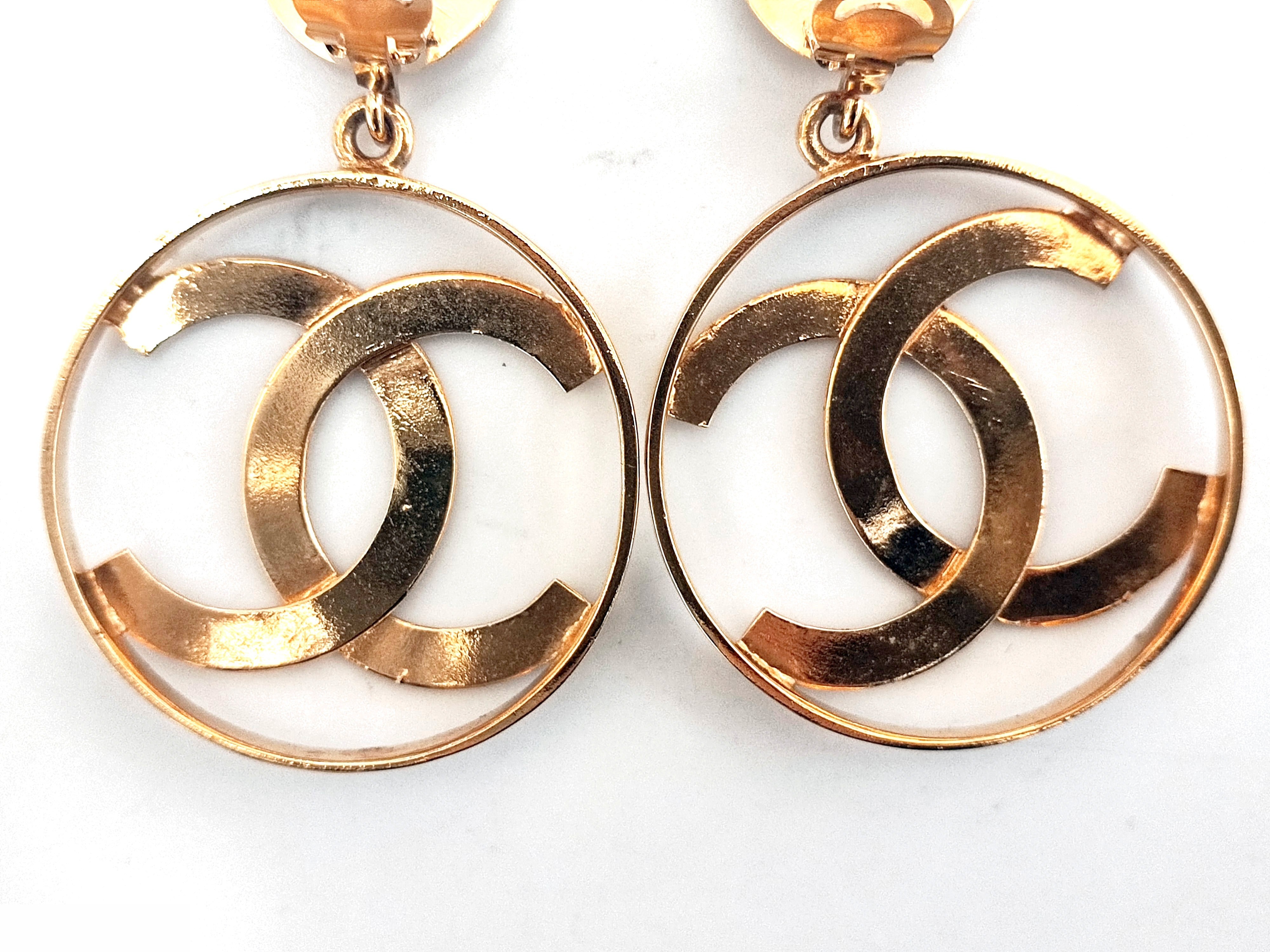 Big Coco Mark Circle Swing Earrings — view 11