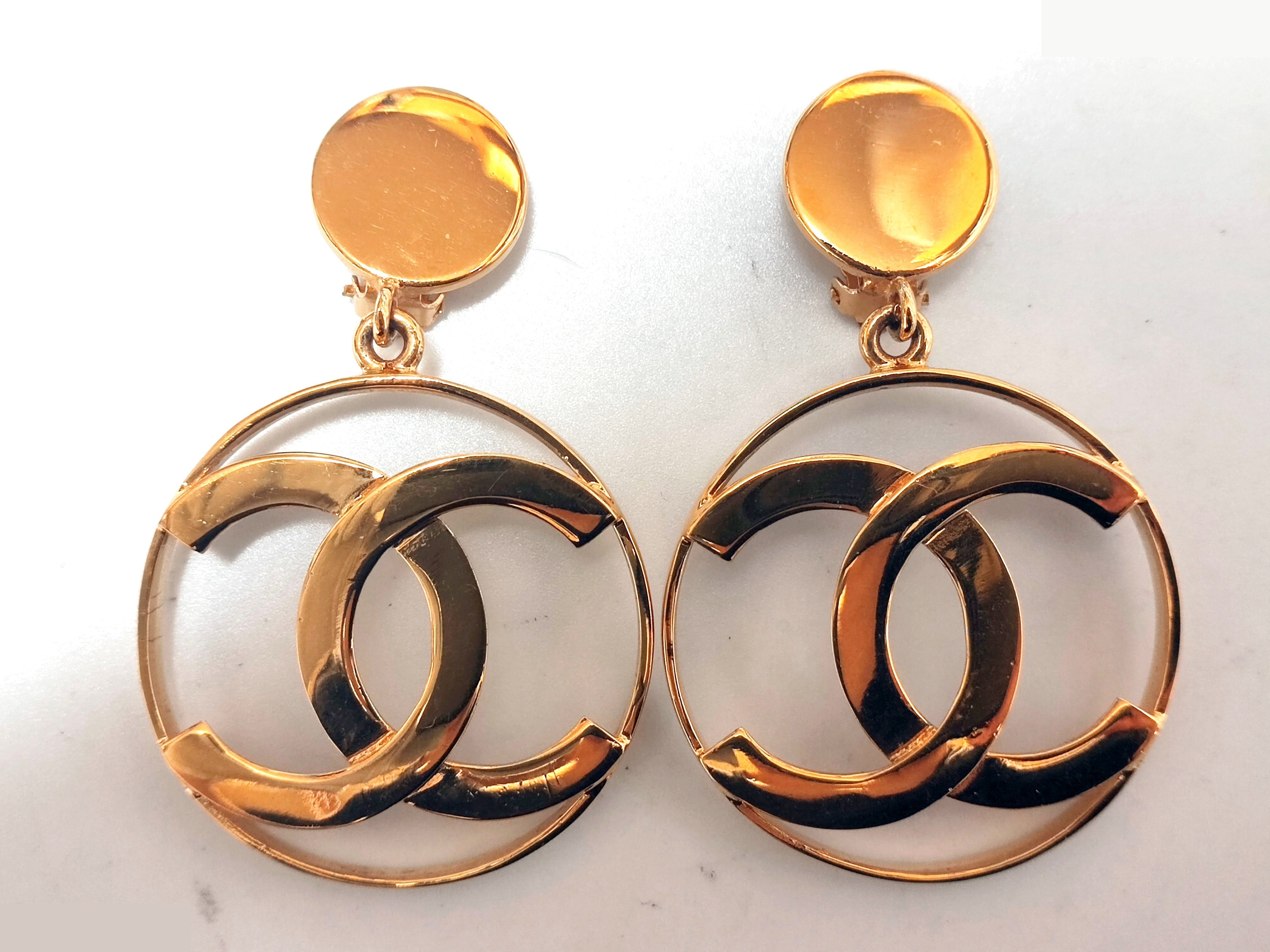 Big Coco Mark Circle Swing Earrings — view 7