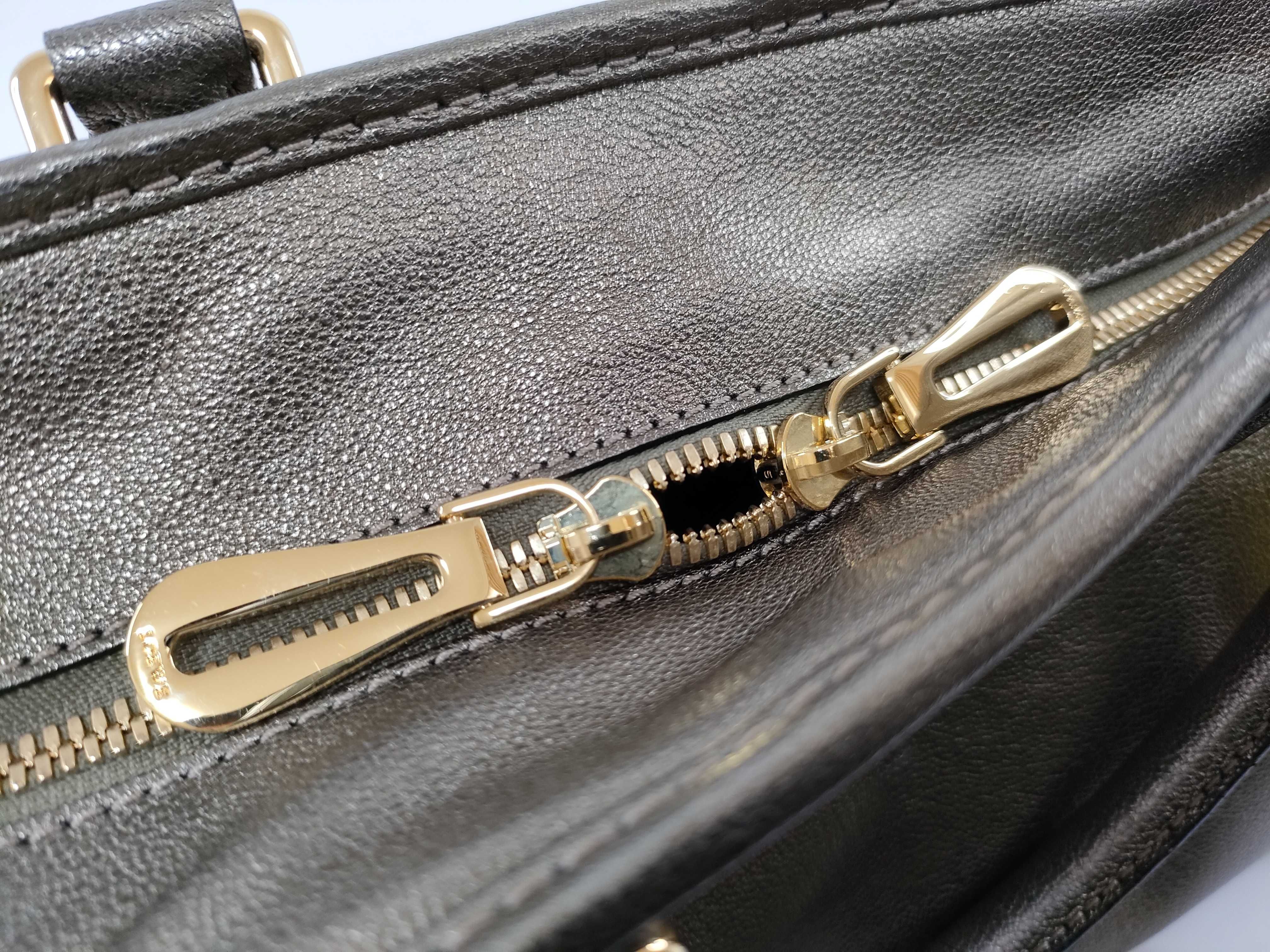 Amazona 28 Metallic Handbag — view 8