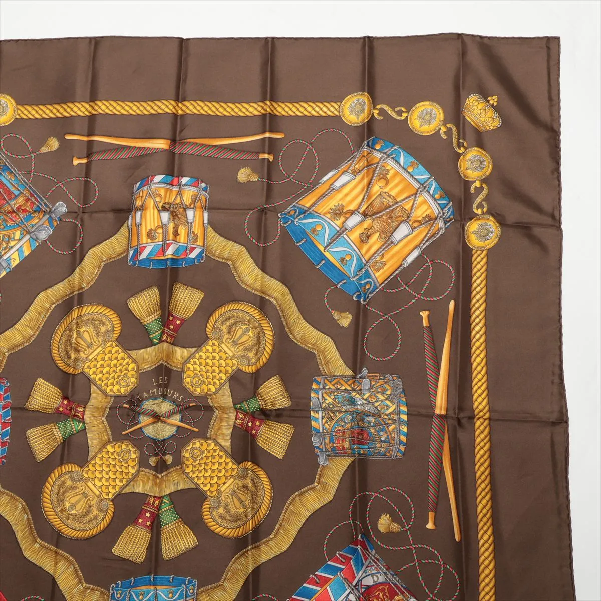 Carre 90 LES TAMBOURS Tambour Drum Scarf Silk Brown — view 3