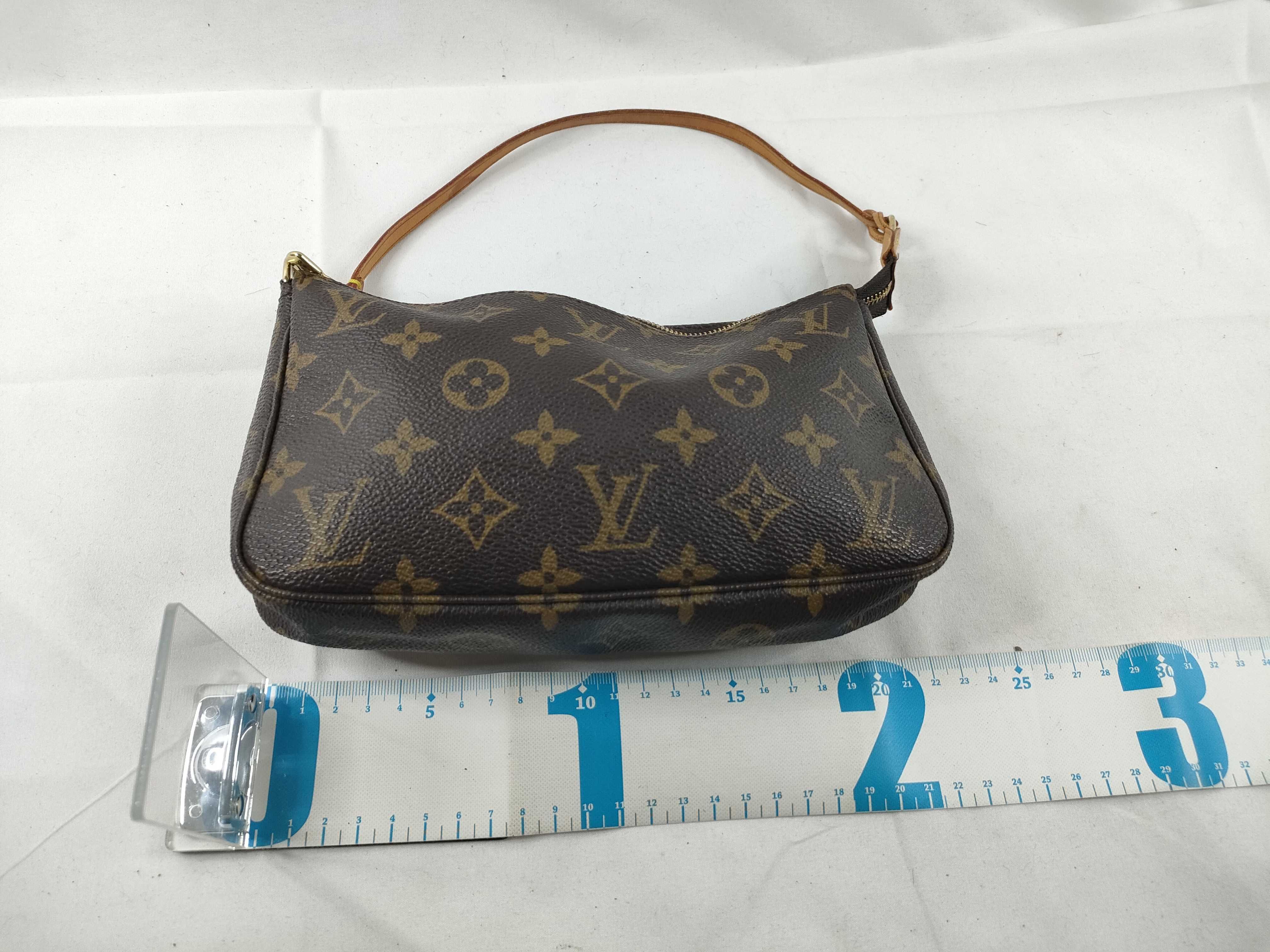 Monogram Pochette Accessoires M51980 VI0989 Shoulder Bag — view 2