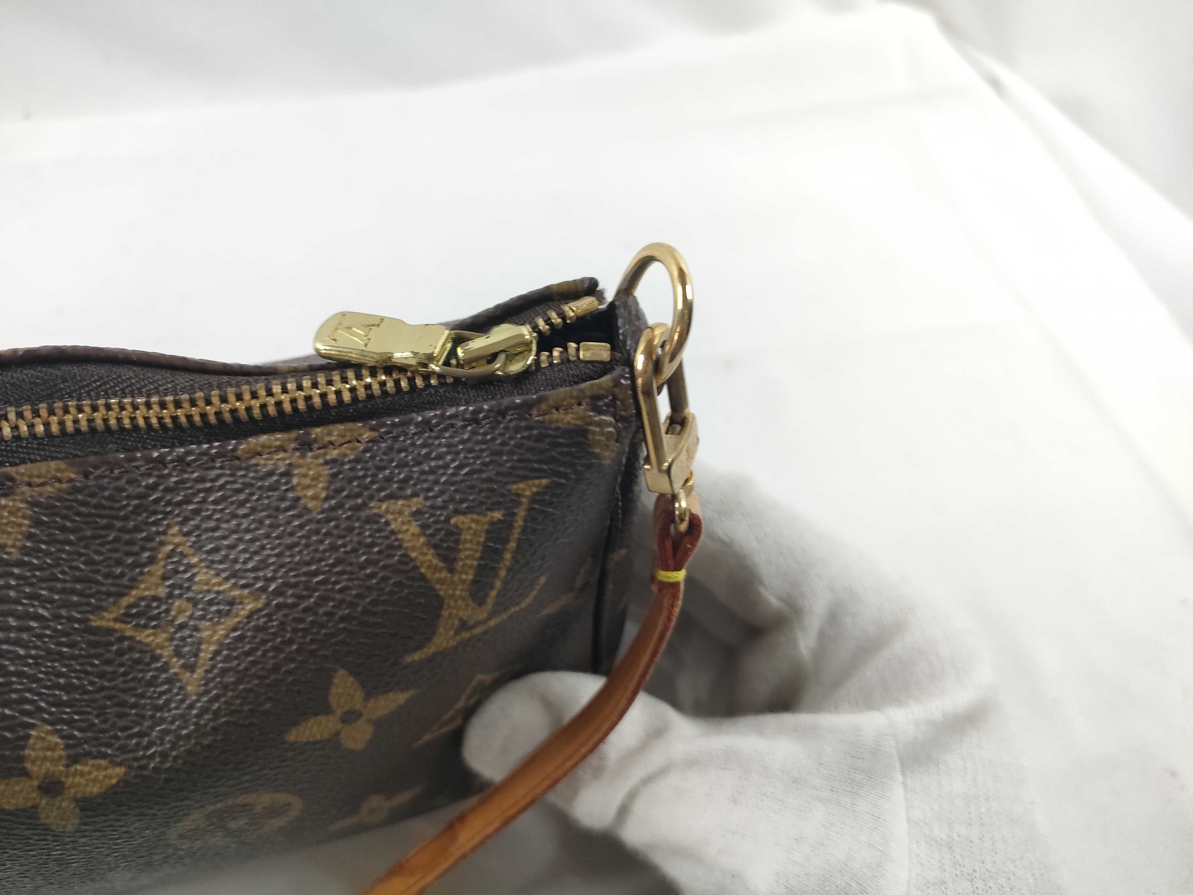 Monogram Pochette Accessoires M51980 VI0989 Shoulder Bag — view 9
