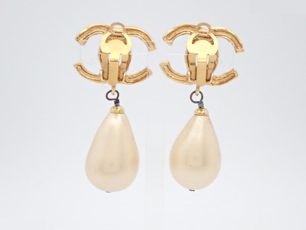 Coco Pearl Swing Earrings 95A — view 2