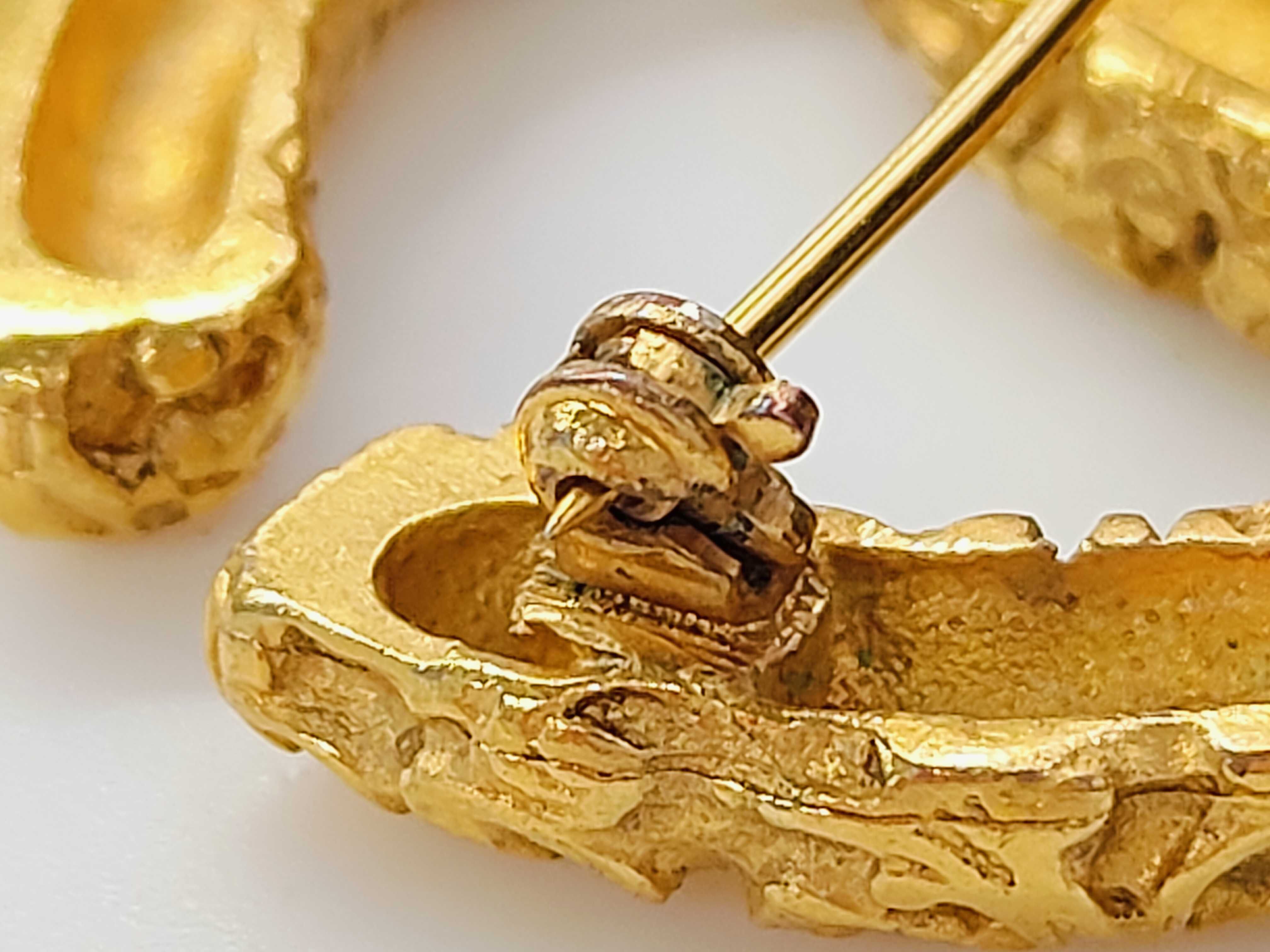 Gold Coco 03A Brooch — view 5