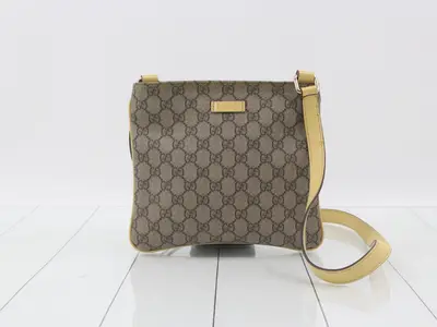 GG Supreme Shoulder Bag