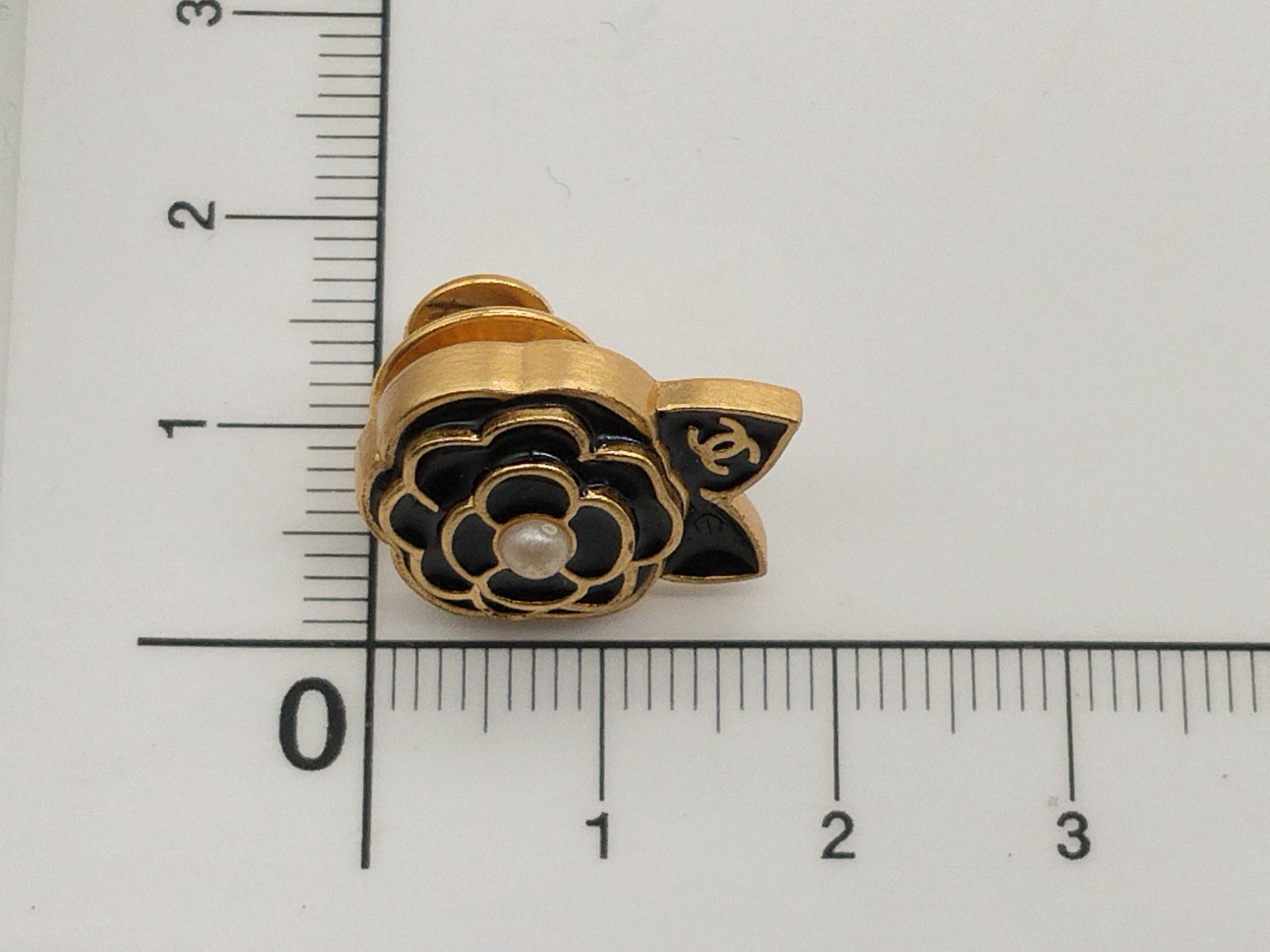 Camellia 02A Pin Brooch Camellia Brooch — view 11