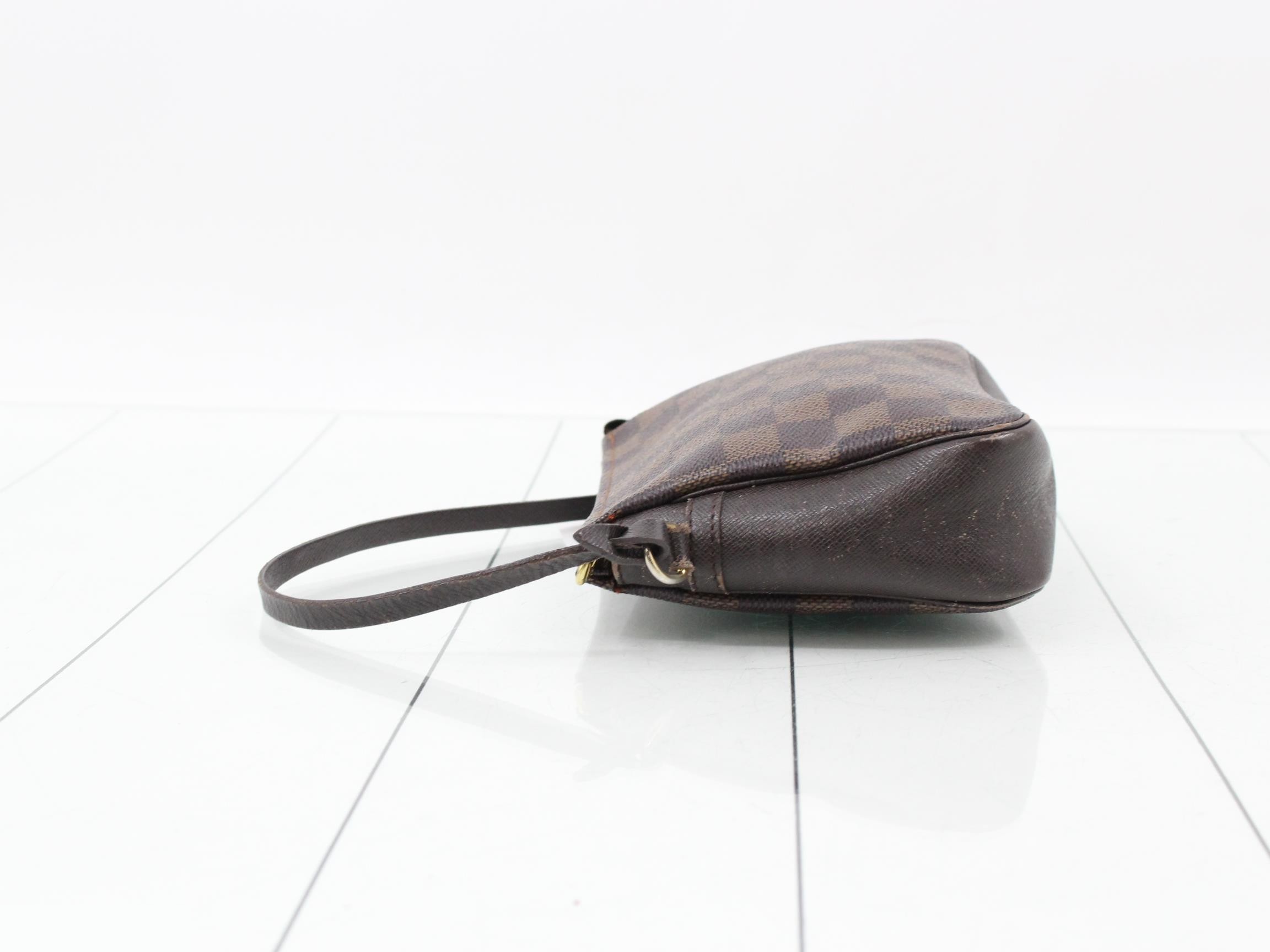 Damier Trouse Makeup Handbag — view 4