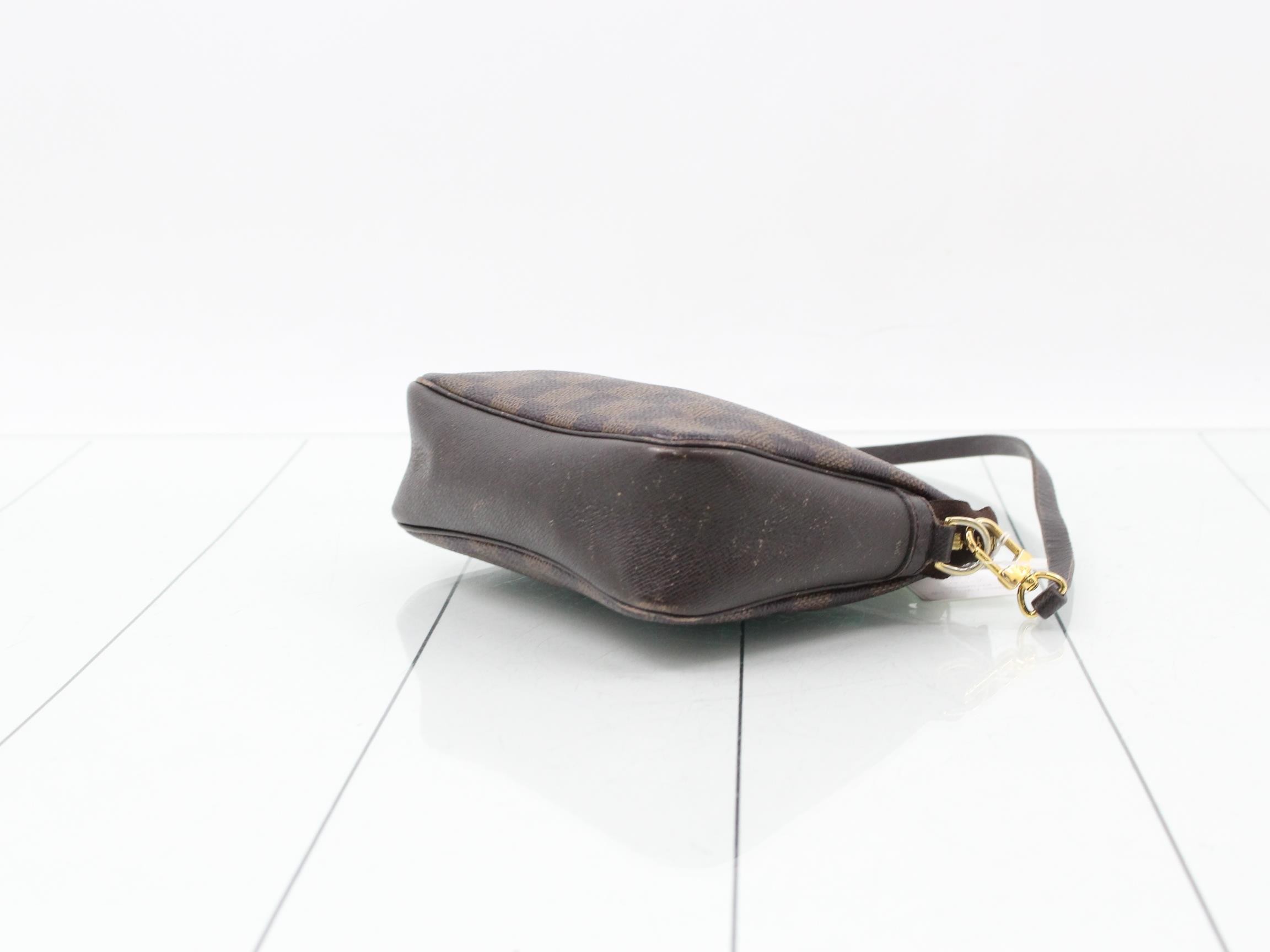 Damier Trouse Makeup Handbag — view 6
