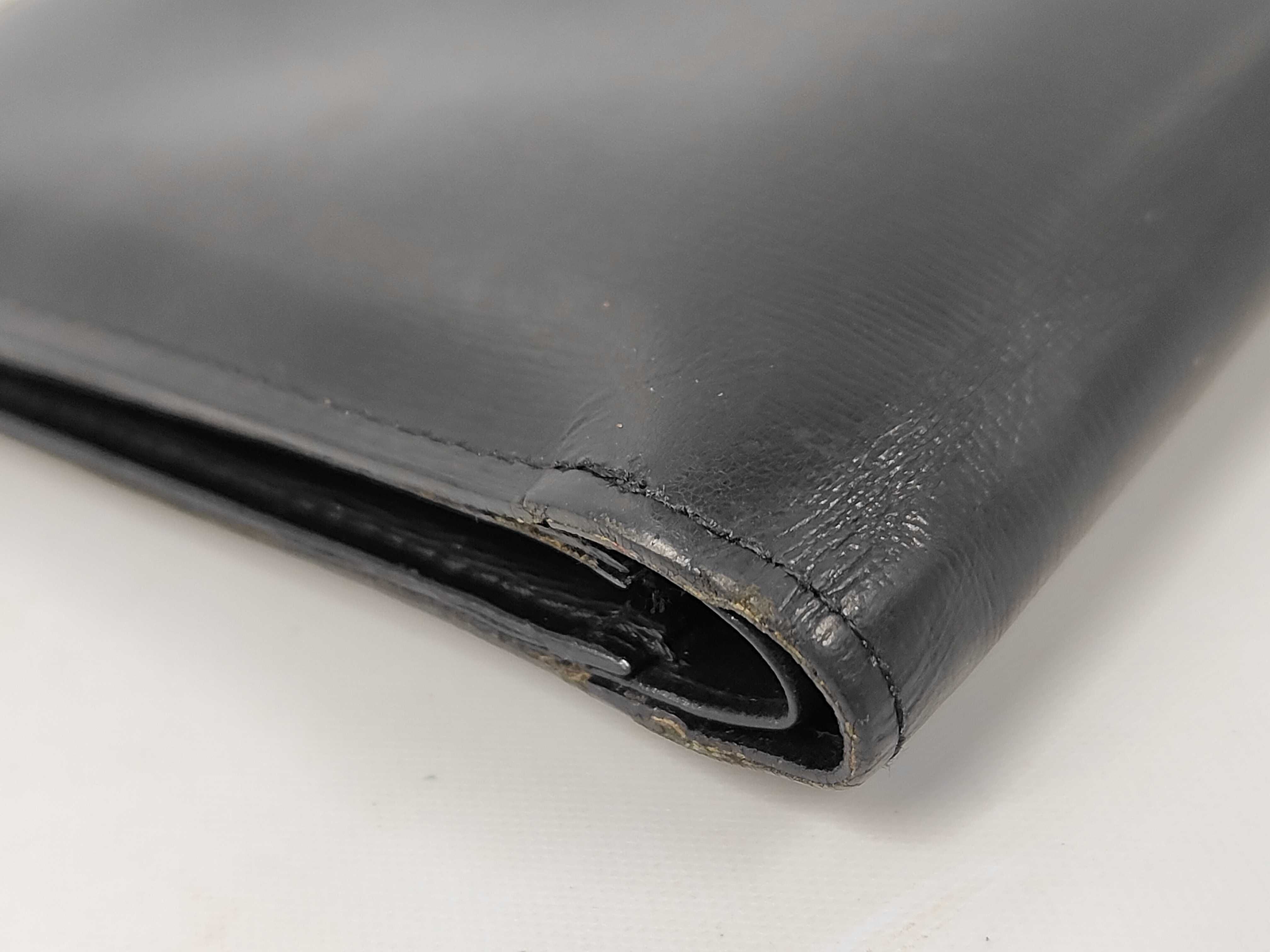 wallet — view 3