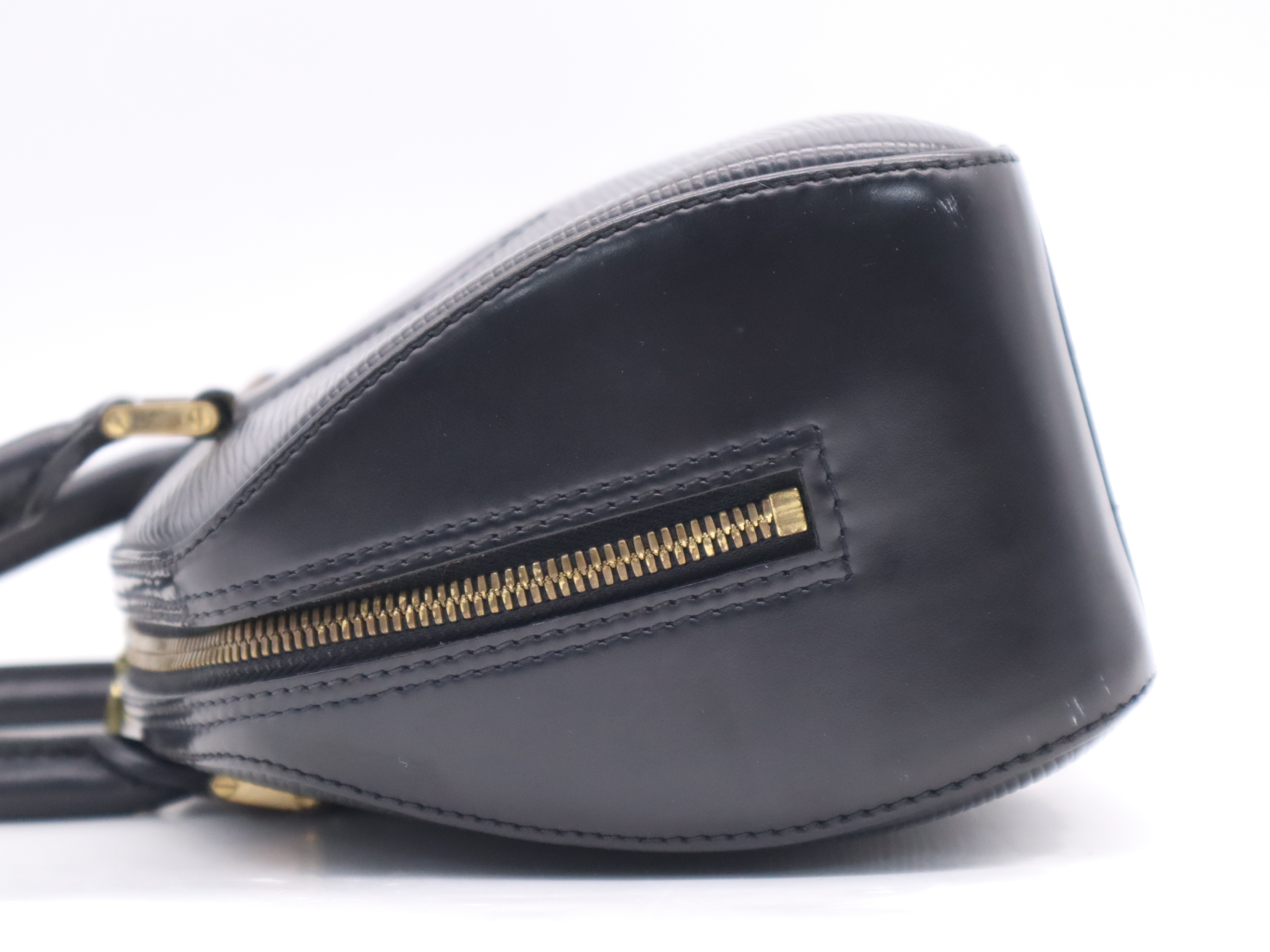 M52782 Epi Jasmine Noir Handbag — view 3
