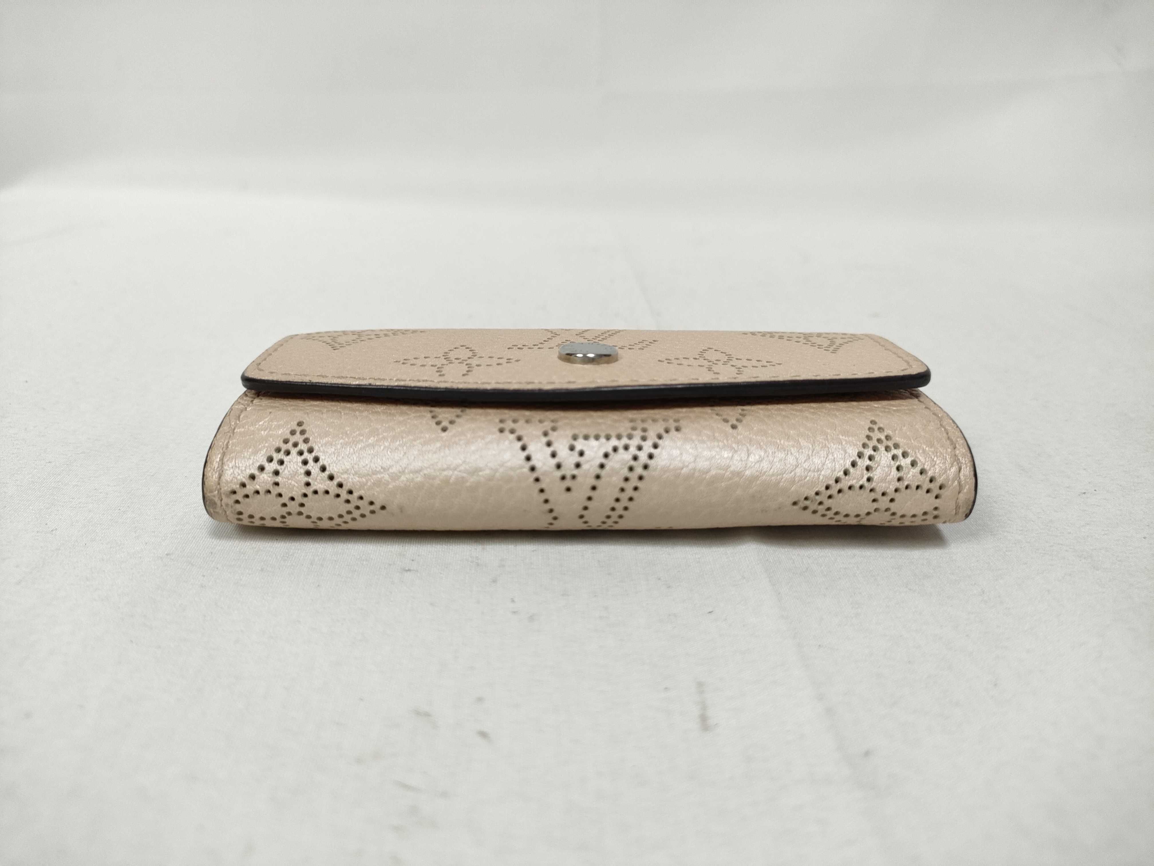 Mahina Louis Vuitton Monogram Mahina Multicles 4 M82760 IC chip responsive Key case — view 6