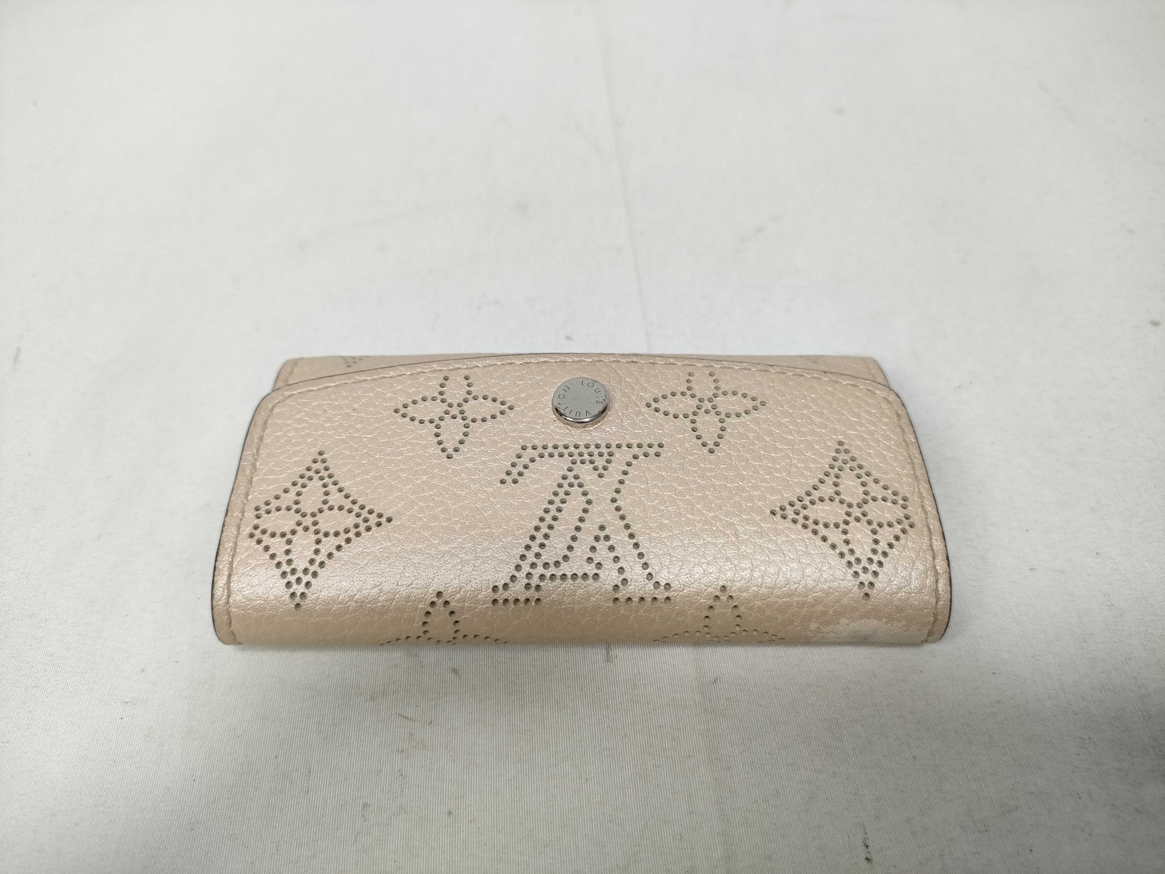 Mahina Louis Vuitton Monogram Mahina Multicles 4 M82760 IC chip responsive Key case — view 8