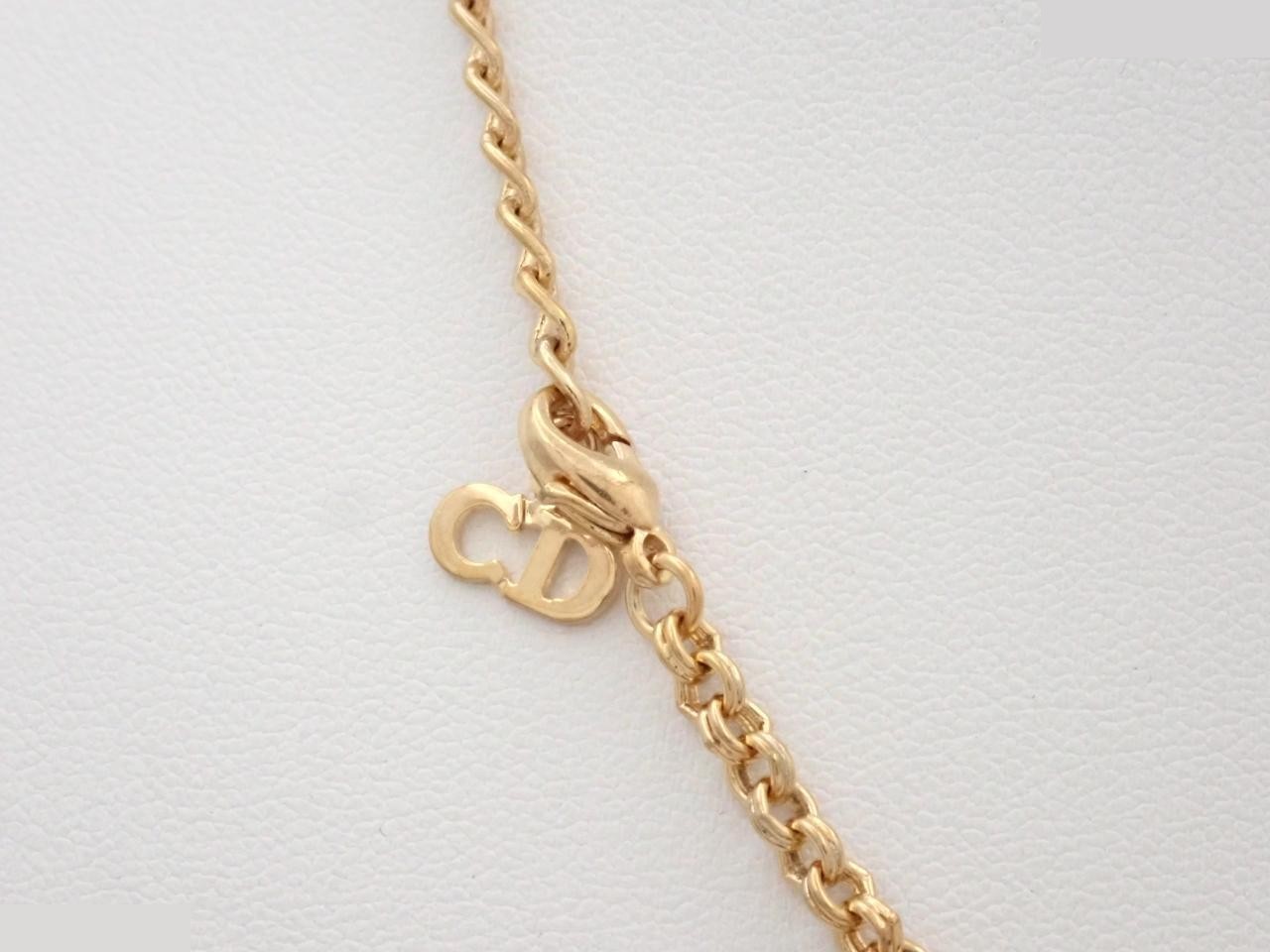 Other lines: Precious metals, necklaces, pendants — view 2