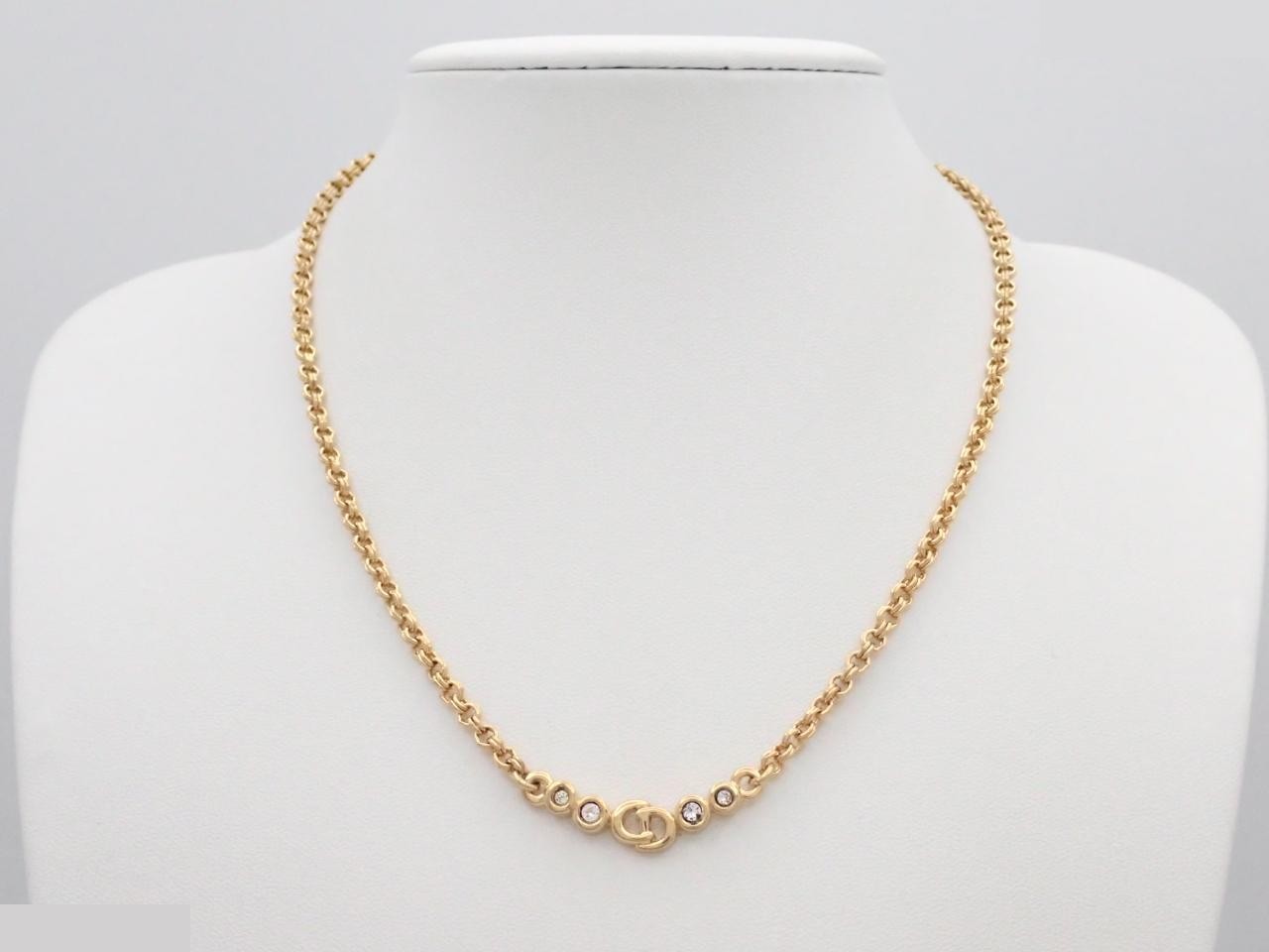 Other lines: Precious metals, necklaces, pendants — view 3